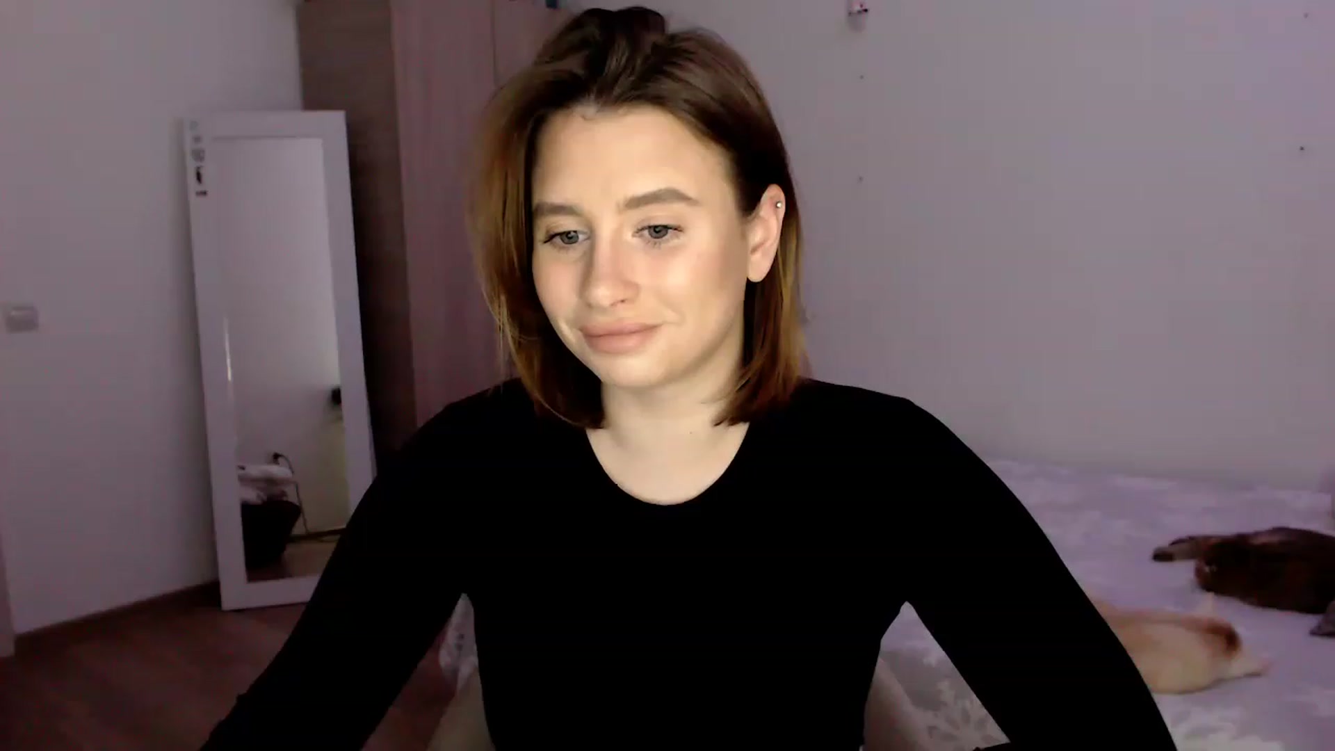 Gallery image thumbnail from EseniaKiss's myfreecams stream on, 01/06/2023, 18:32 image 5 of 20