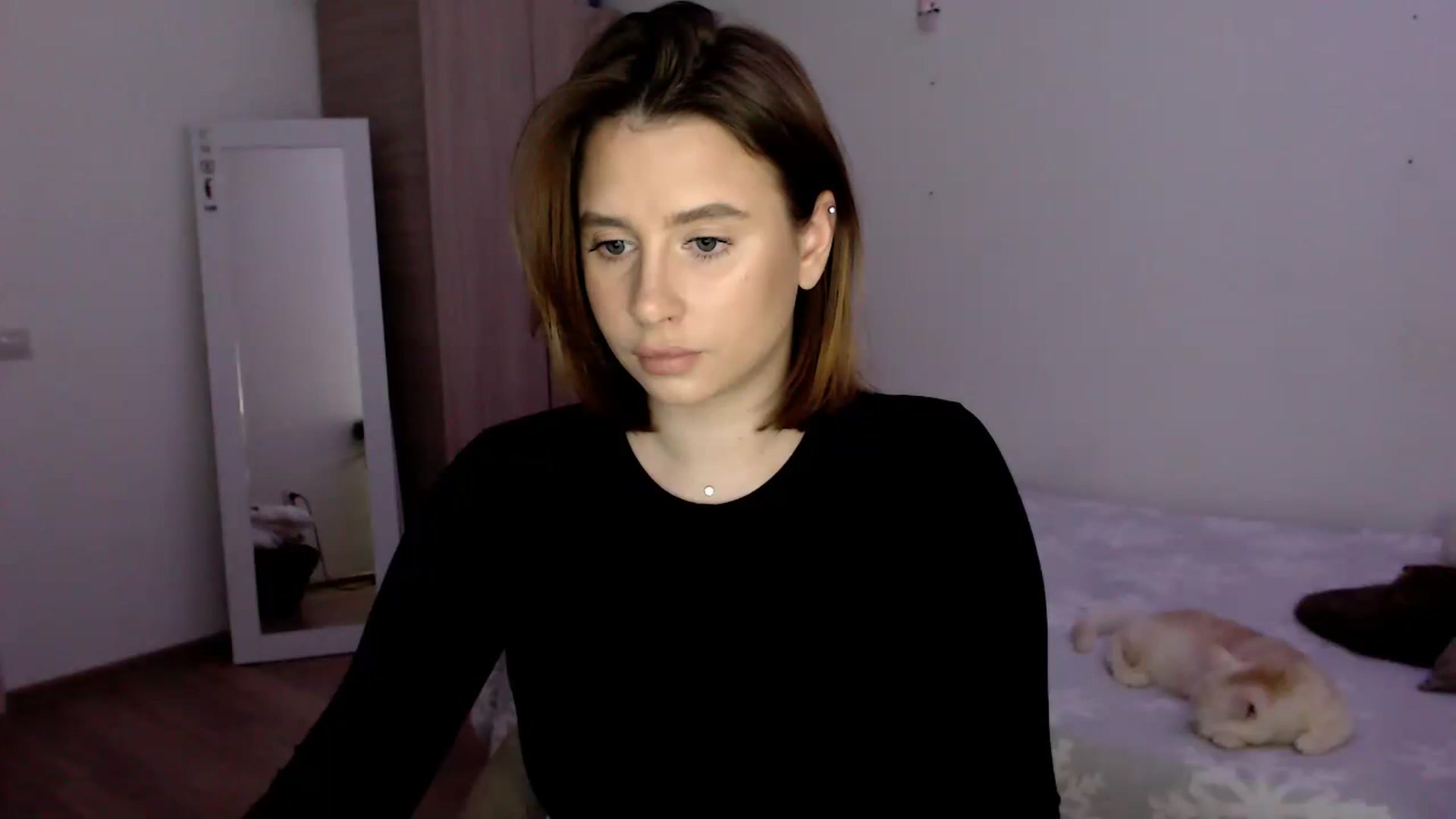 Gallery image thumbnail from EseniaKiss's myfreecams stream on, 01/06/2023, 18:32 image 14 of 20