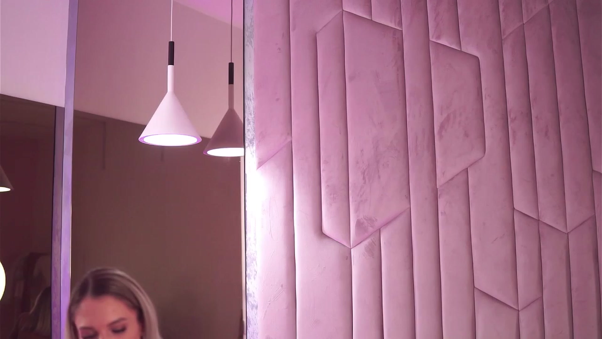Gallery image thumbnail from EsmeAinsley's myfreecams stream on, 04/05/2023, 23:43 image 6 of 20