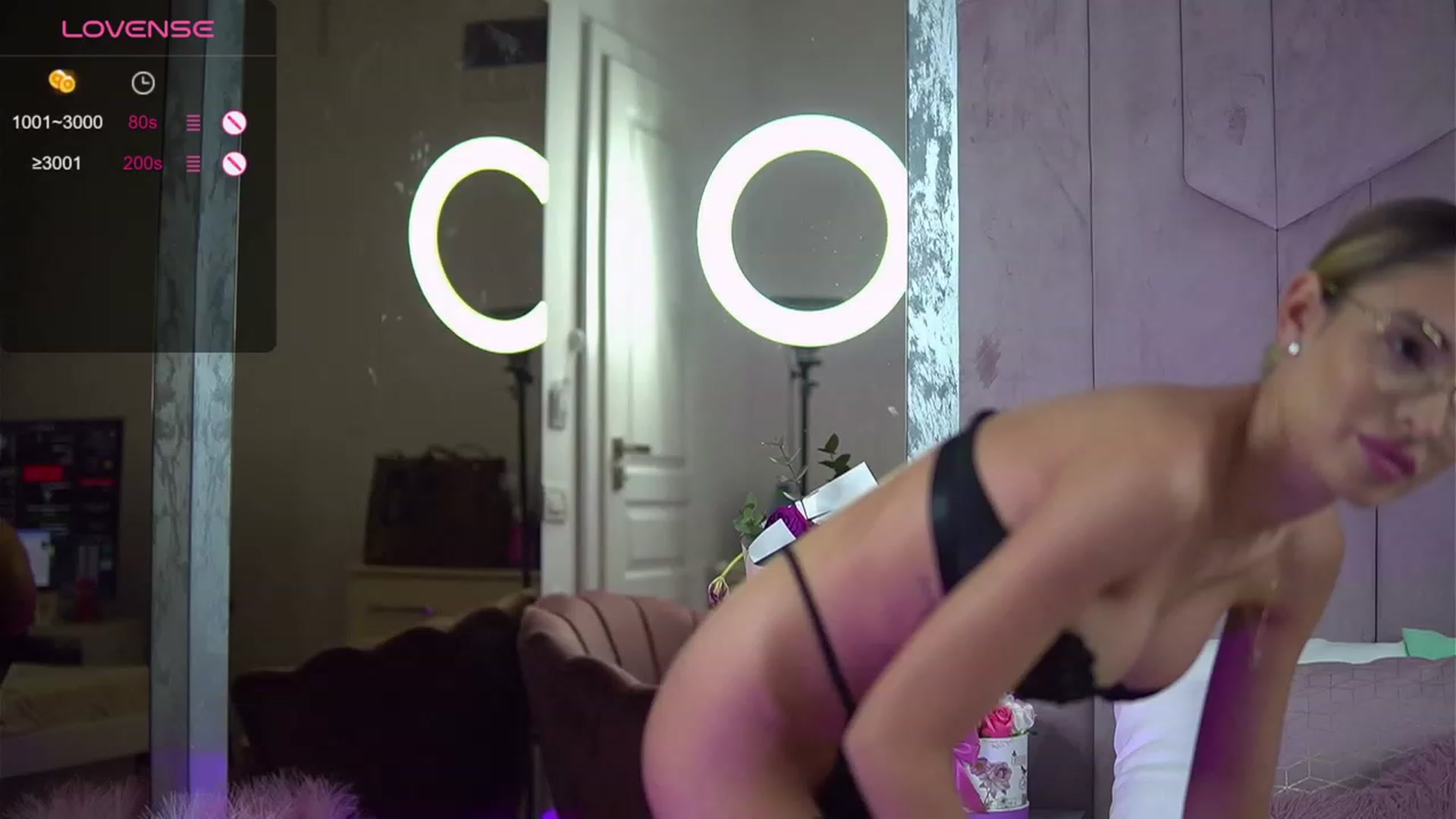 Gallery image thumbnail from EsmeAinsley's myfreecams stream on, 02/20/2024, 23:37 image 2 of 20