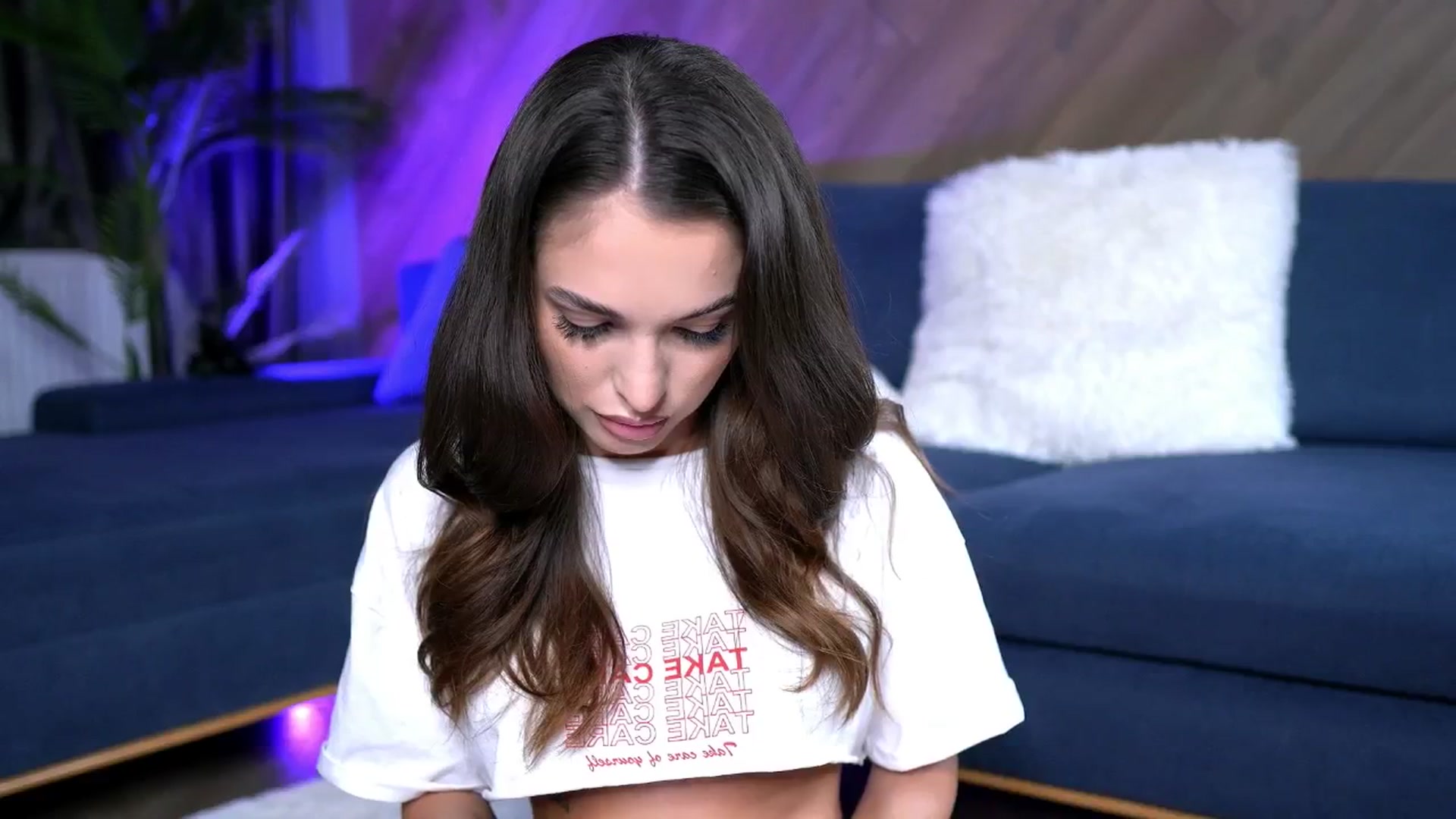 Gallery image thumbnail from EsmeAinsley's myfreecams stream on, 11/03/2025, 24:34 image 10 of 20
