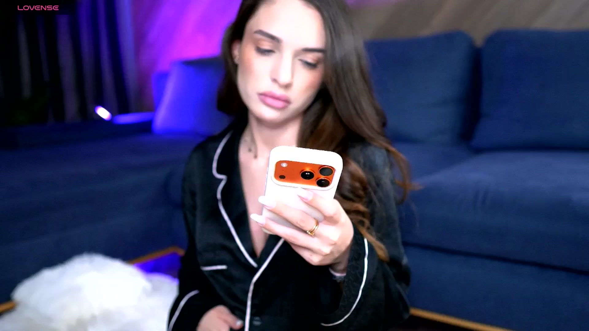 Gallery image thumbnail from EsmeAinsley's myfreecams stream on, 04/01/2026, 02:37 image 5 of 20