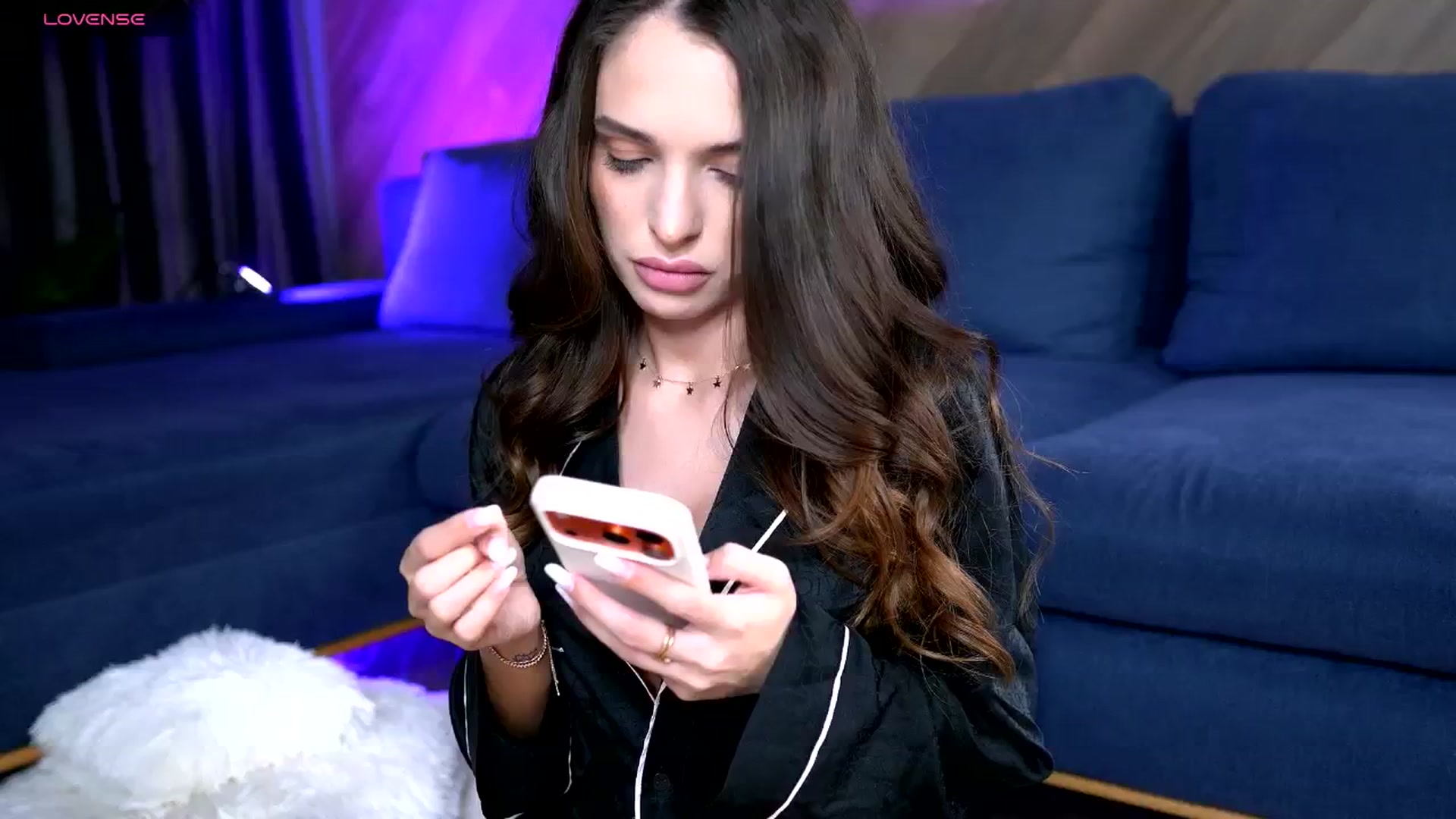 Gallery image thumbnail from EsmeAinsley's myfreecams stream on, 04/01/2026, 02:37 image 6 of 20