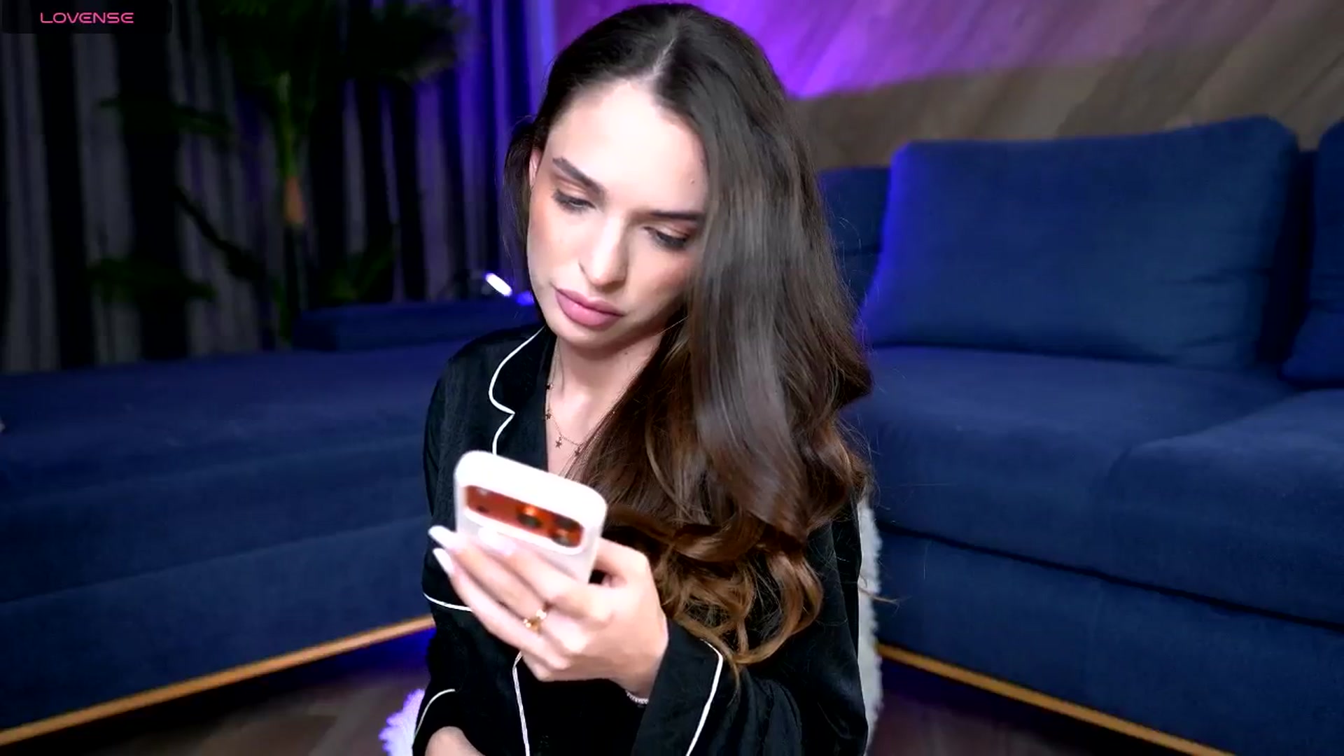 Gallery image thumbnail from EsmeAinsley's myfreecams stream on, 04/01/2026, 03:51 image 16 of 20