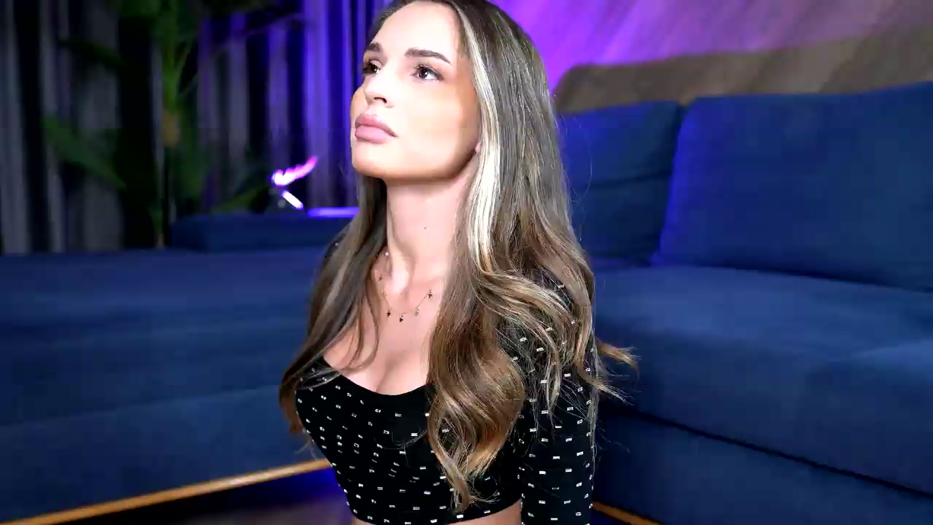 Gallery image thumbnail from EsmeAinsley's myfreecams stream on, 07/09/2026, 24:07 image 2 of 20