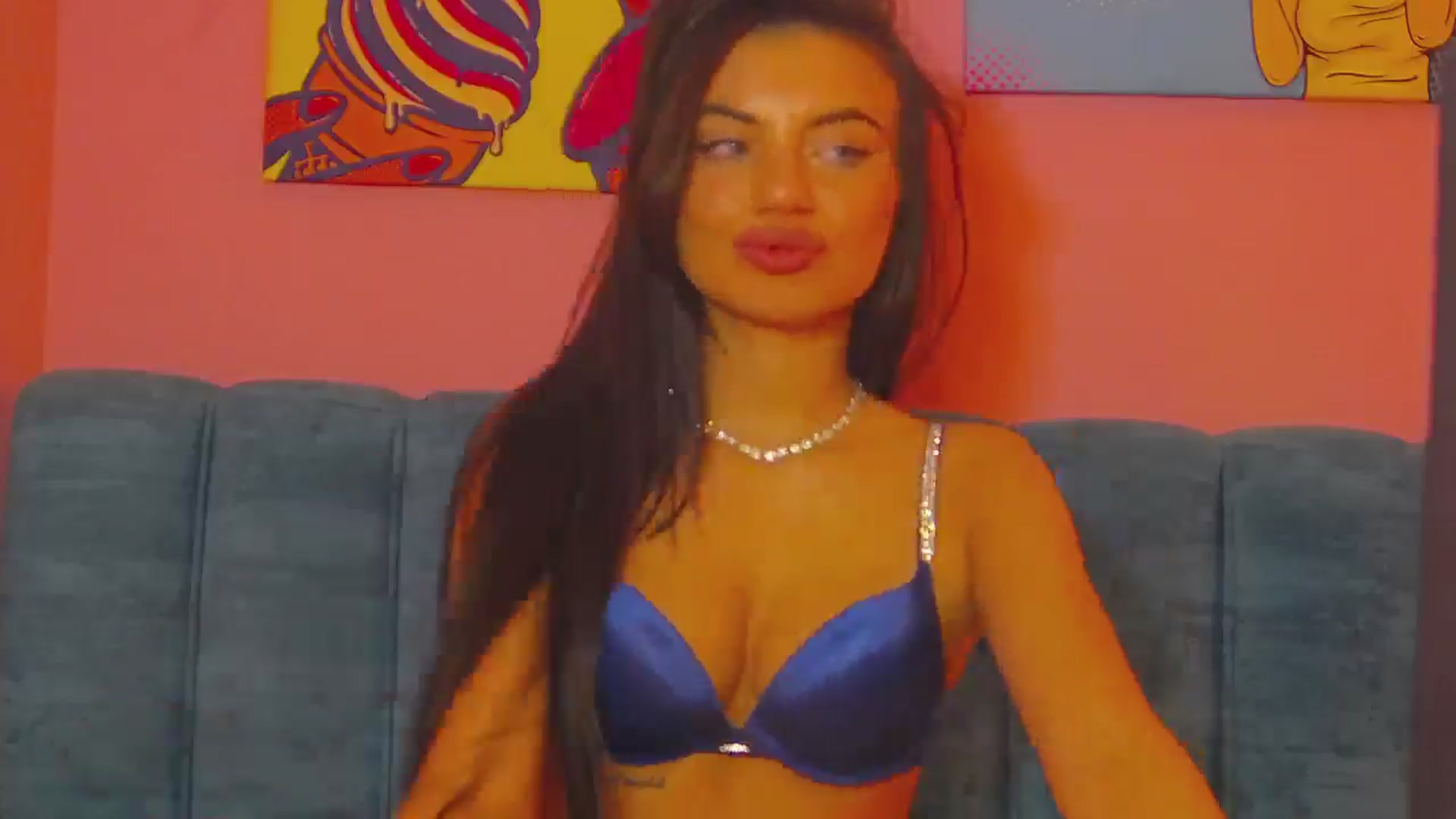 Gallery image thumbnail from EsmeLuv's myfreecams stream on, 04/25/2024, 20:53 image 19 of 20
