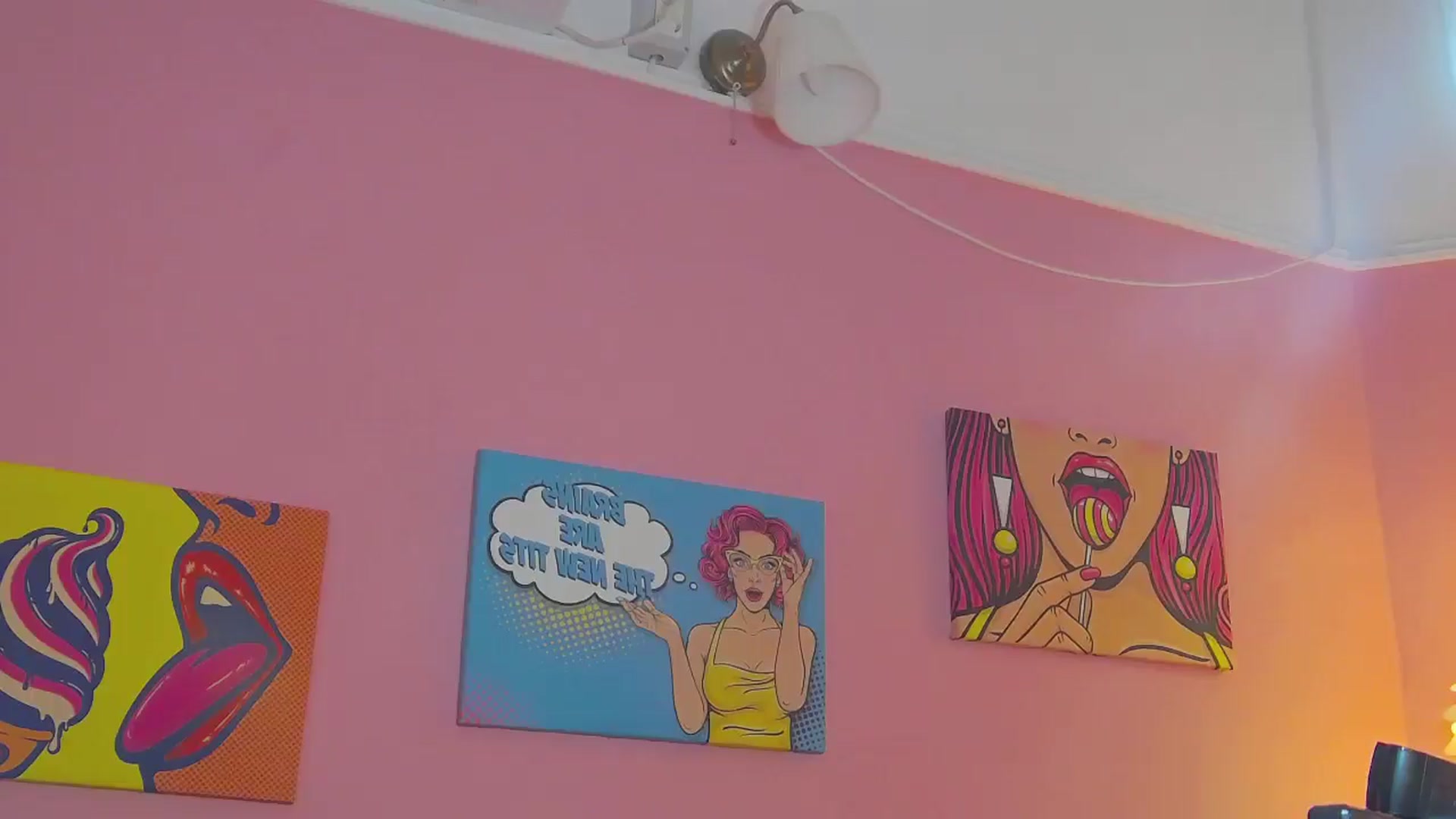 Gallery image thumbnail from EsmeLuv's myfreecams stream on, 04/25/2024, 20:53 image 7 of 20