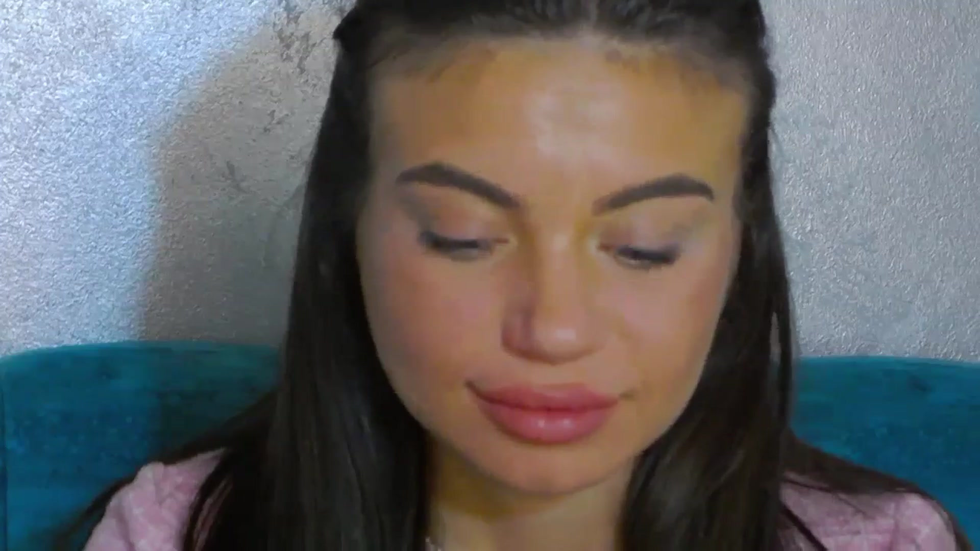 Gallery image thumbnail from EsmeLuv's myfreecams stream on, 05/20/2024, 24:00 image 8 of 20