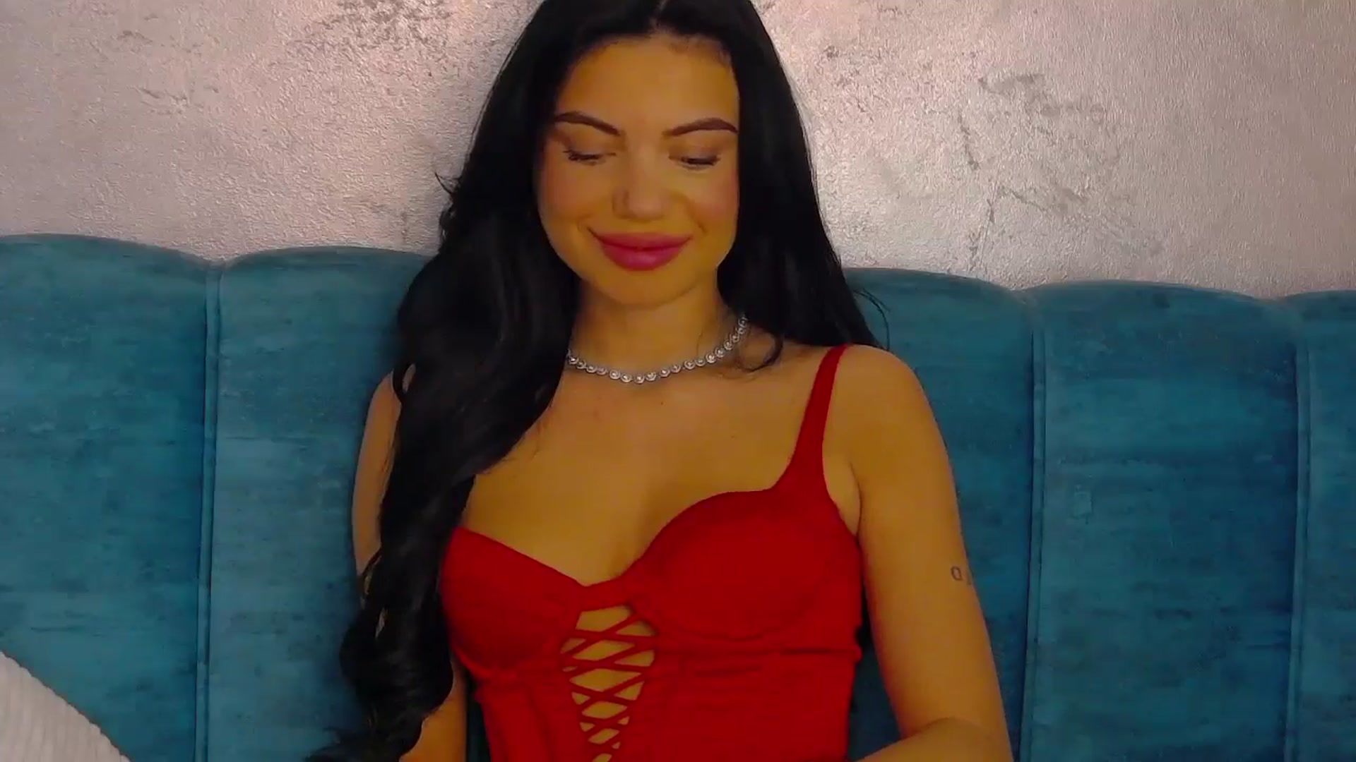 Gallery image thumbnail from EsmeLuv's myfreecams stream on, 05/27/2024, 21:23 image 3 of 20