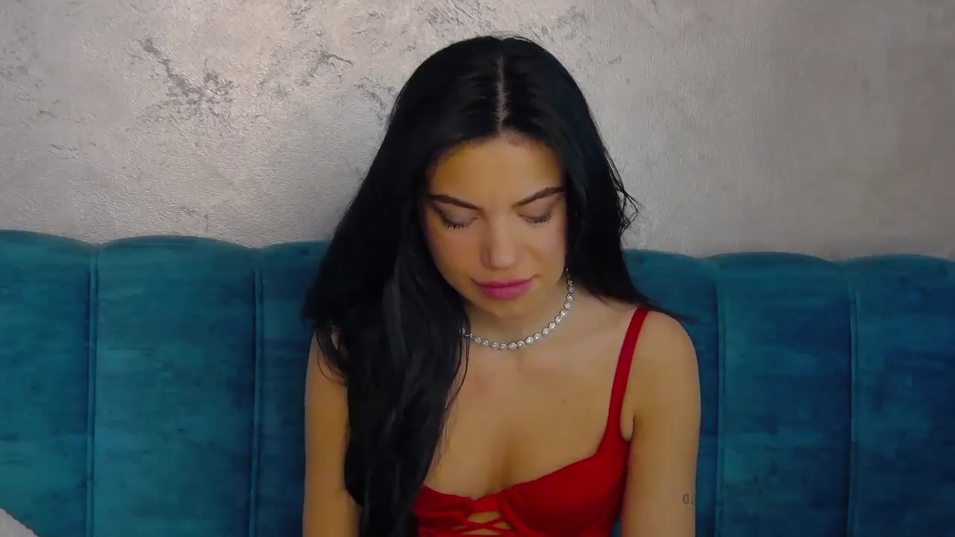 Gallery image thumbnail from EsmeLuv's myfreecams stream on, 05/27/2024, 22:06 image 4 of 20