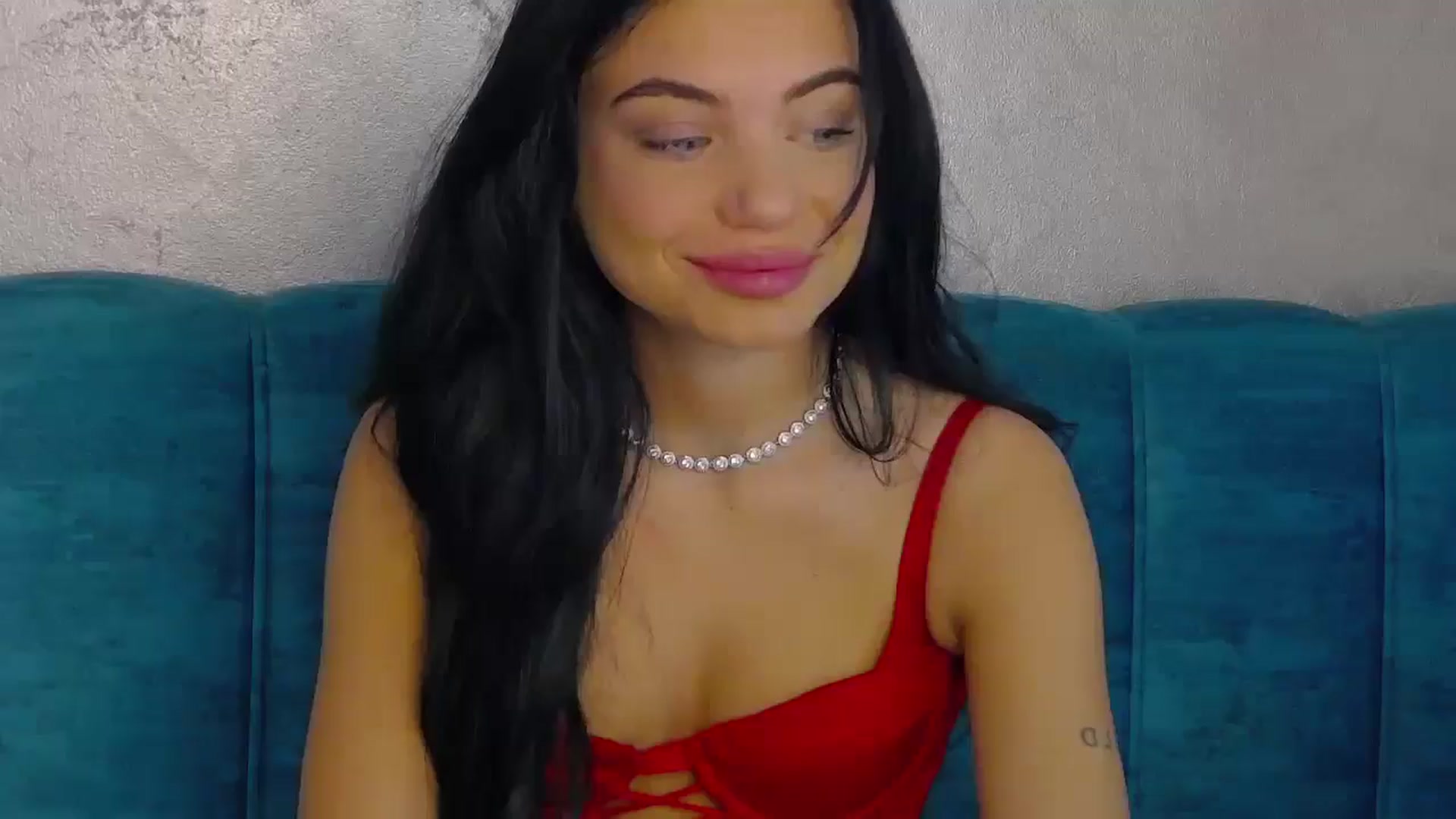Gallery image thumbnail from EsmeLuv's myfreecams stream on, 05/27/2024, 22:06 image 1 of 20