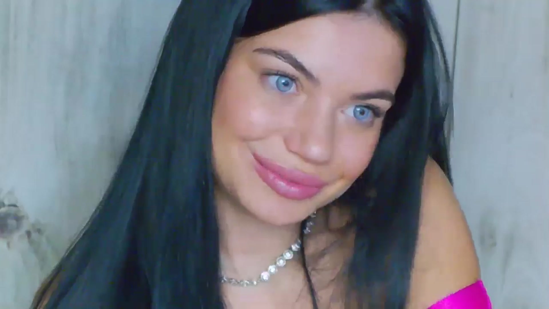 Gallery image thumbnail from EsmeLuv's myfreecams stream on, 06/16/2024, 21:59 image 17 of 20