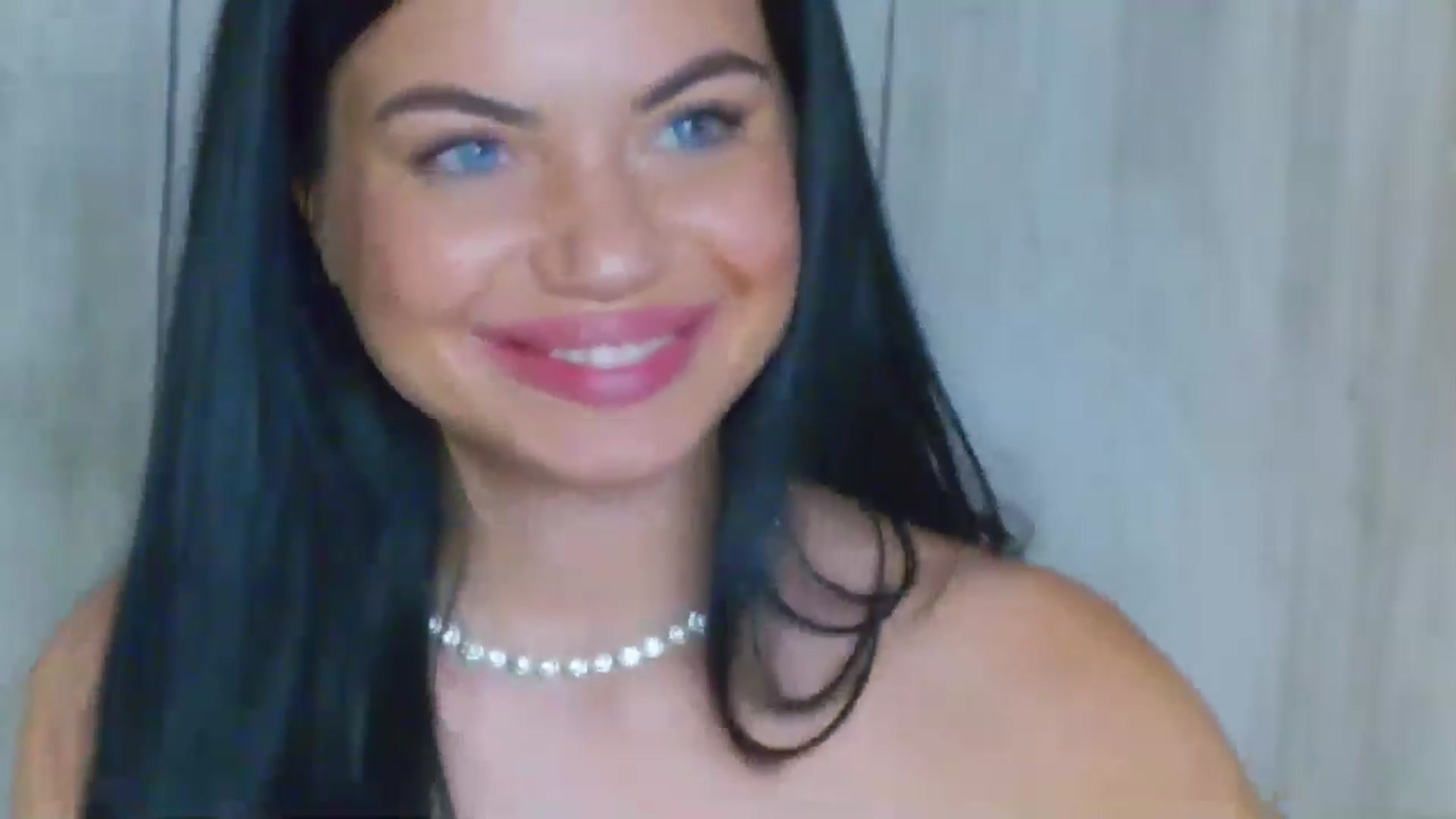 Gallery image thumbnail from EsmeLuv's myfreecams stream on, 06/16/2024, 21:59 image 3 of 20
