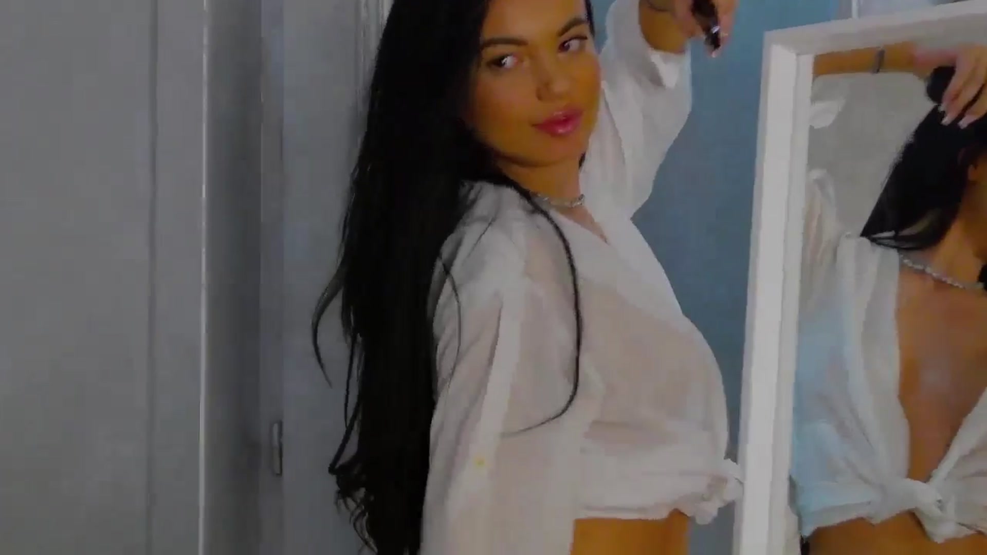 Gallery image thumbnail from EsmeLuv's myfreecams stream on, 06/20/2024, 22:59 image 7 of 20