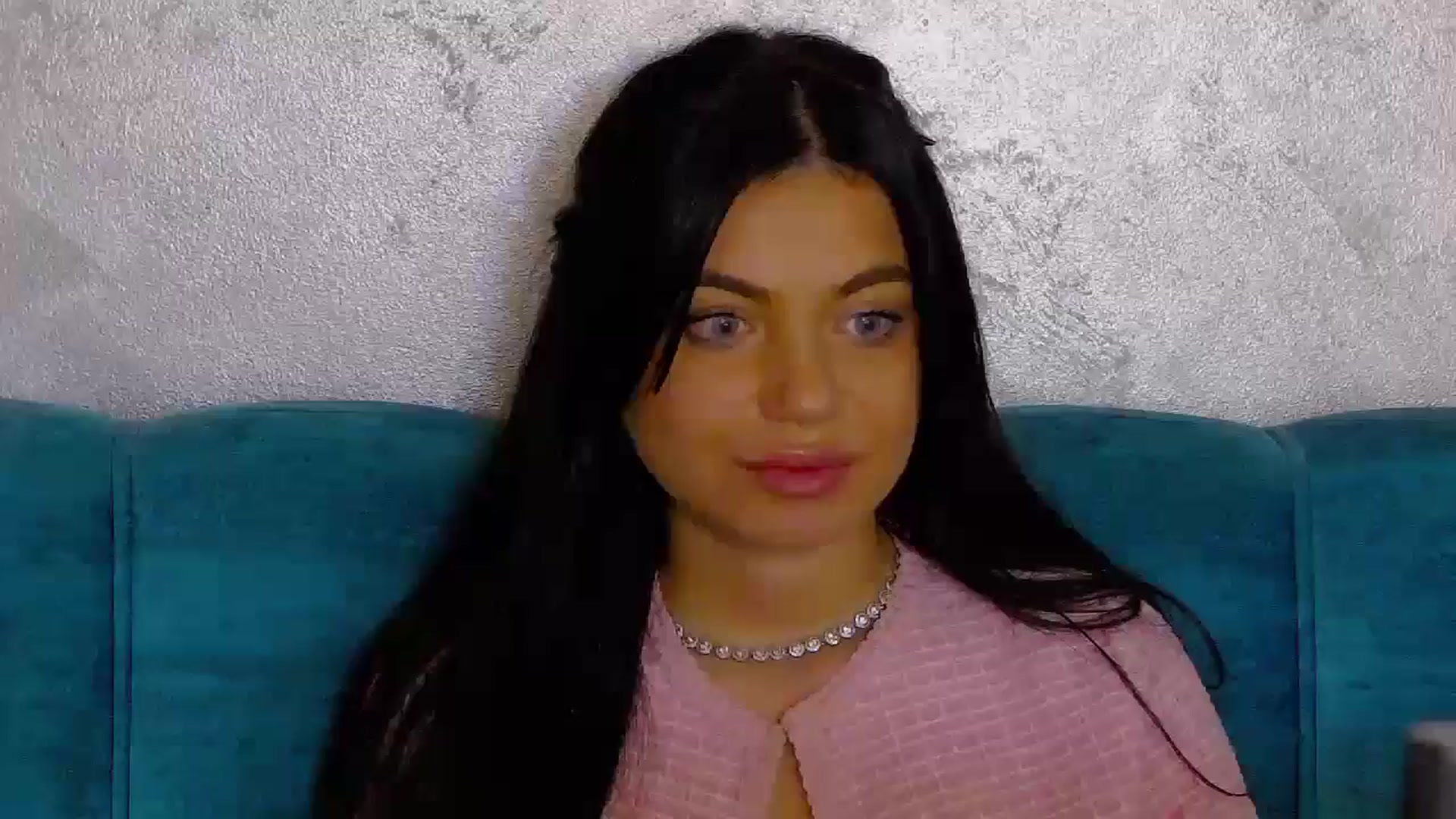 Gallery image thumbnail from EsmeLuv's myfreecams stream on, 06/22/2024, 02:42 image 9 of 20