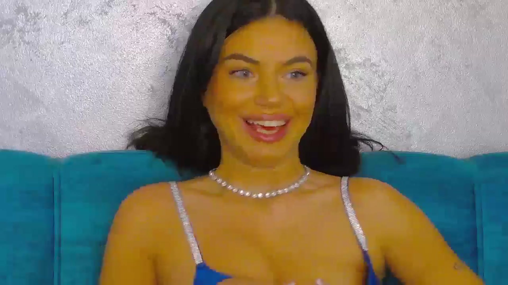 Gallery image thumbnail from EsmeLuv's myfreecams stream on, 06/22/2024, 21:38 image 13 of 20