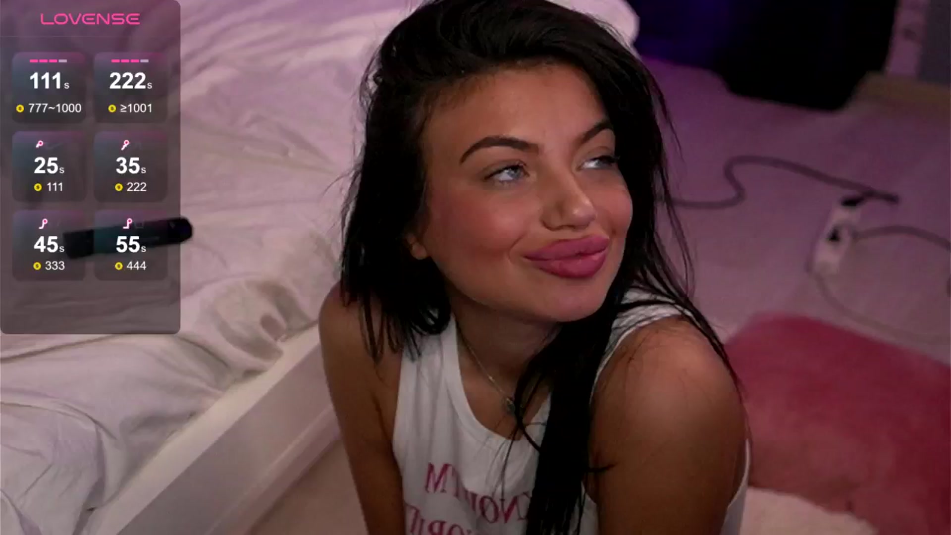 Gallery image thumbnail from EsmeLuv's myfreecams stream on, 10/18/2024, 10:52 image 8 of 20