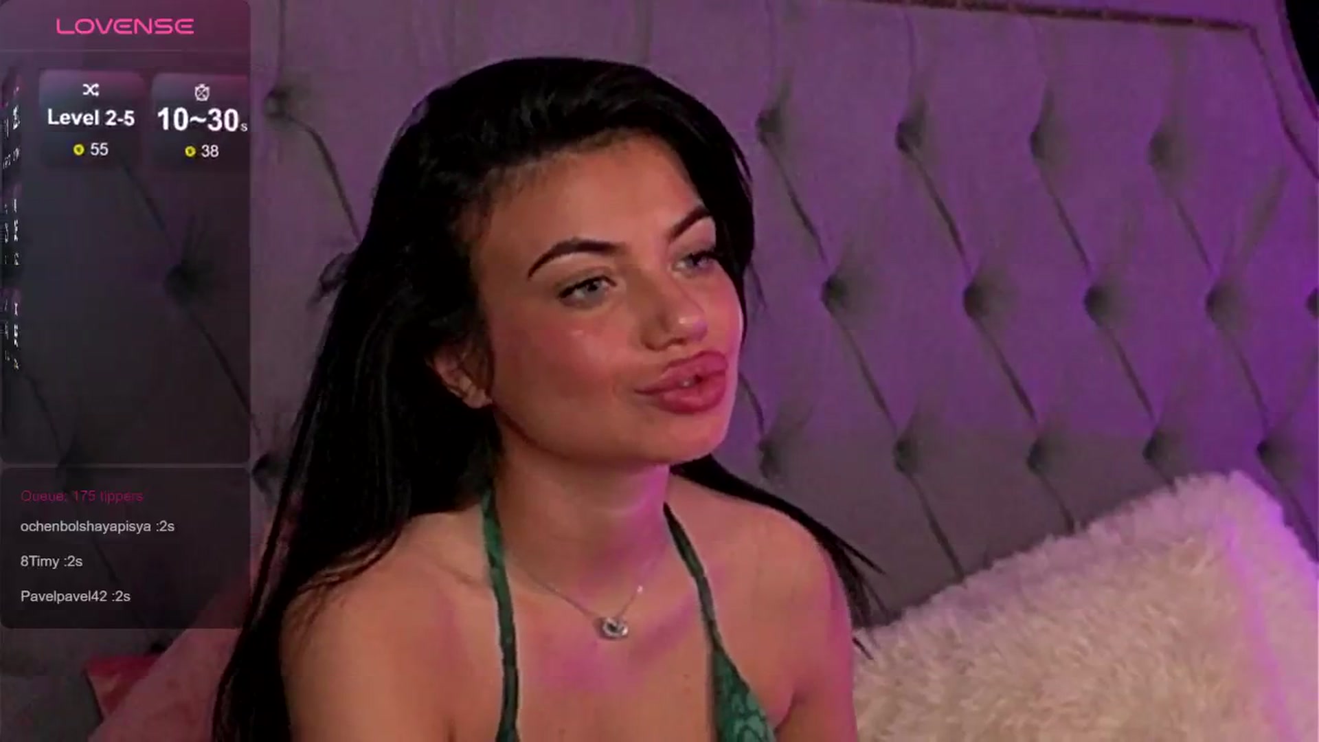Gallery image thumbnail from EsmeLuv's myfreecams stream on, 10/21/2024, 11:36 image 17 of 20