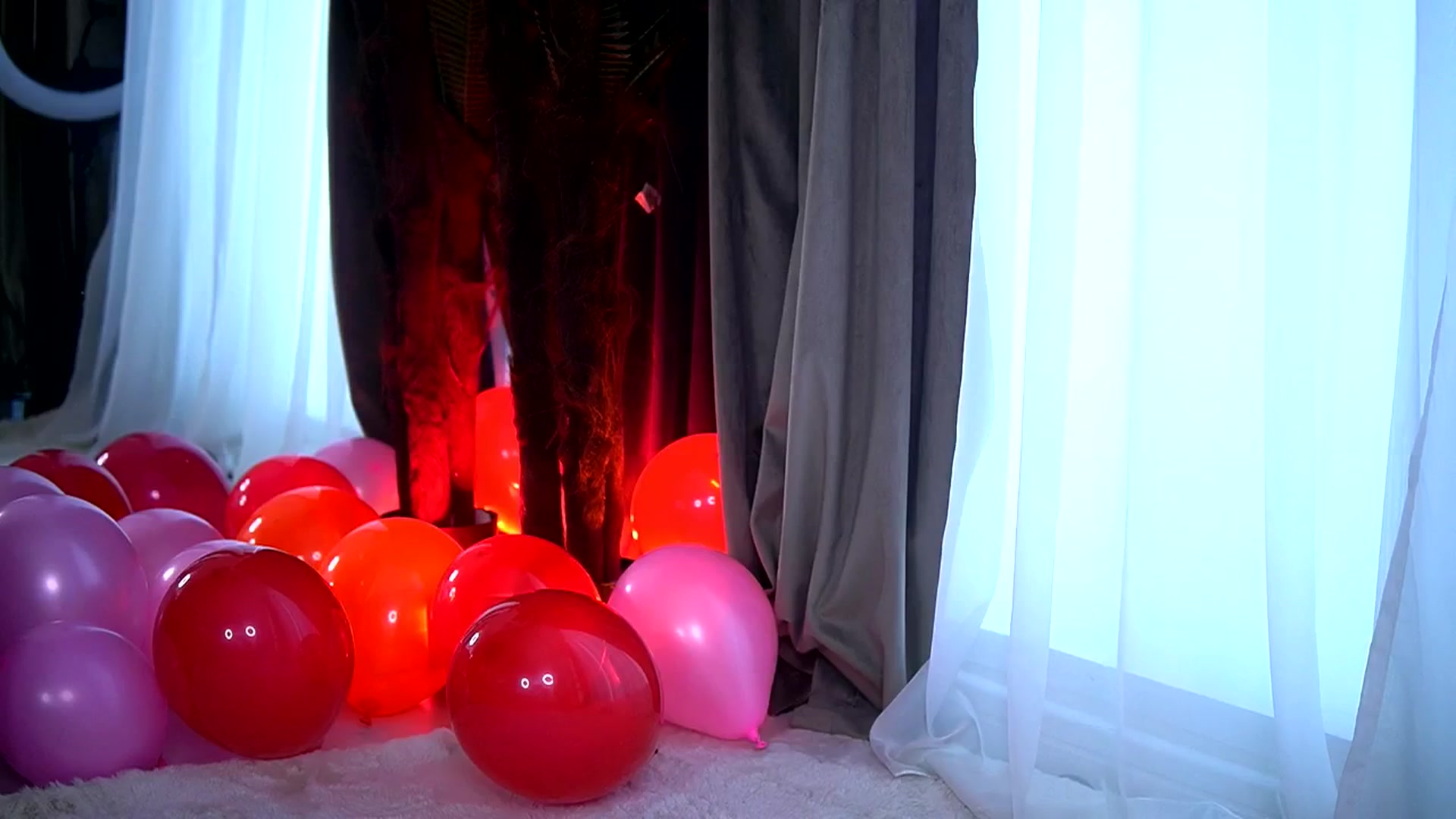 Gallery image thumbnail from EsmeLuv's myfreecams stream on, 05/11/2025, 14:33 image 6 of 20