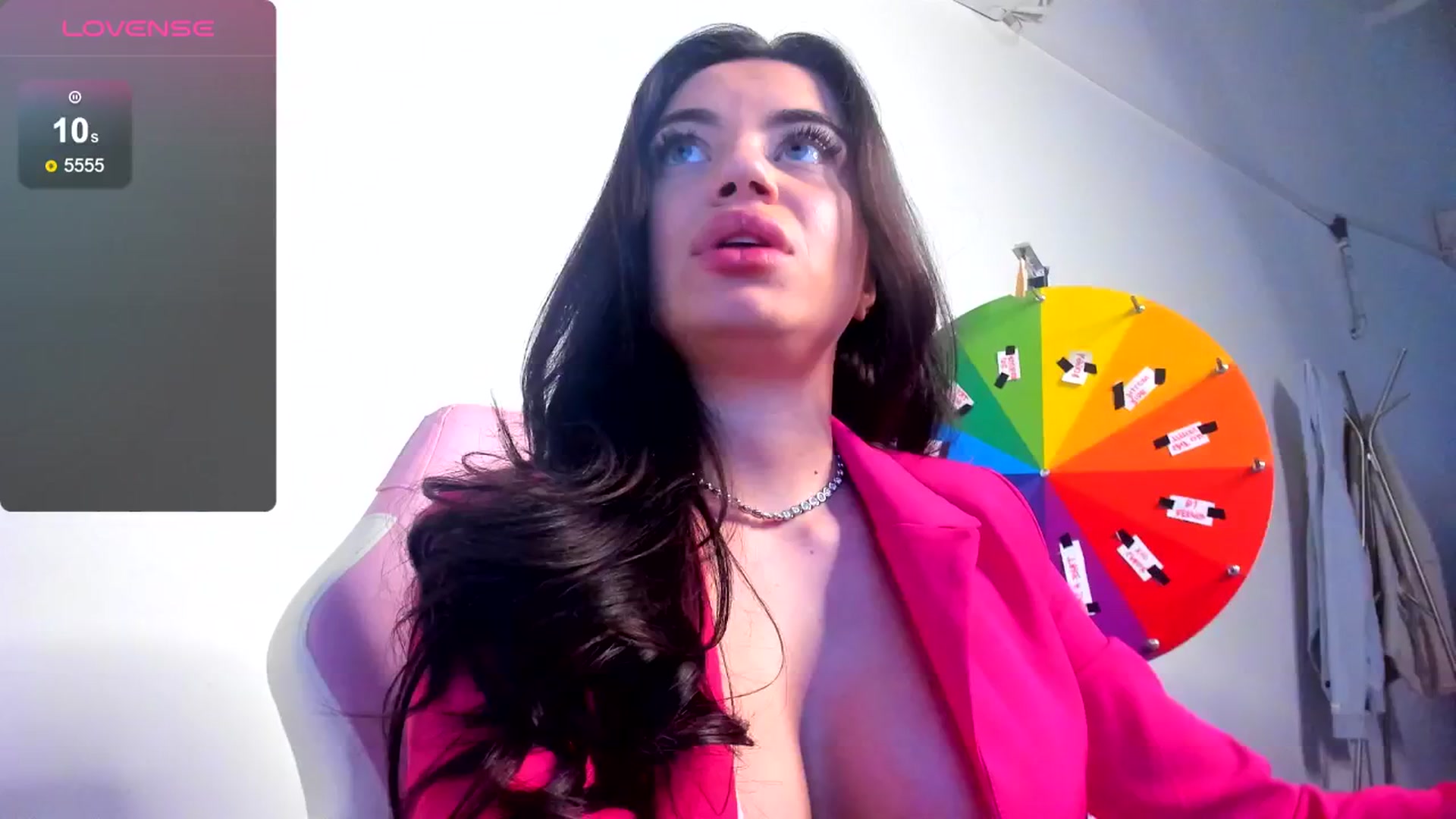 Gallery image thumbnail from EsmeLuv's myfreecams stream on, 05/28/2025, 14:47 image 19 of 20