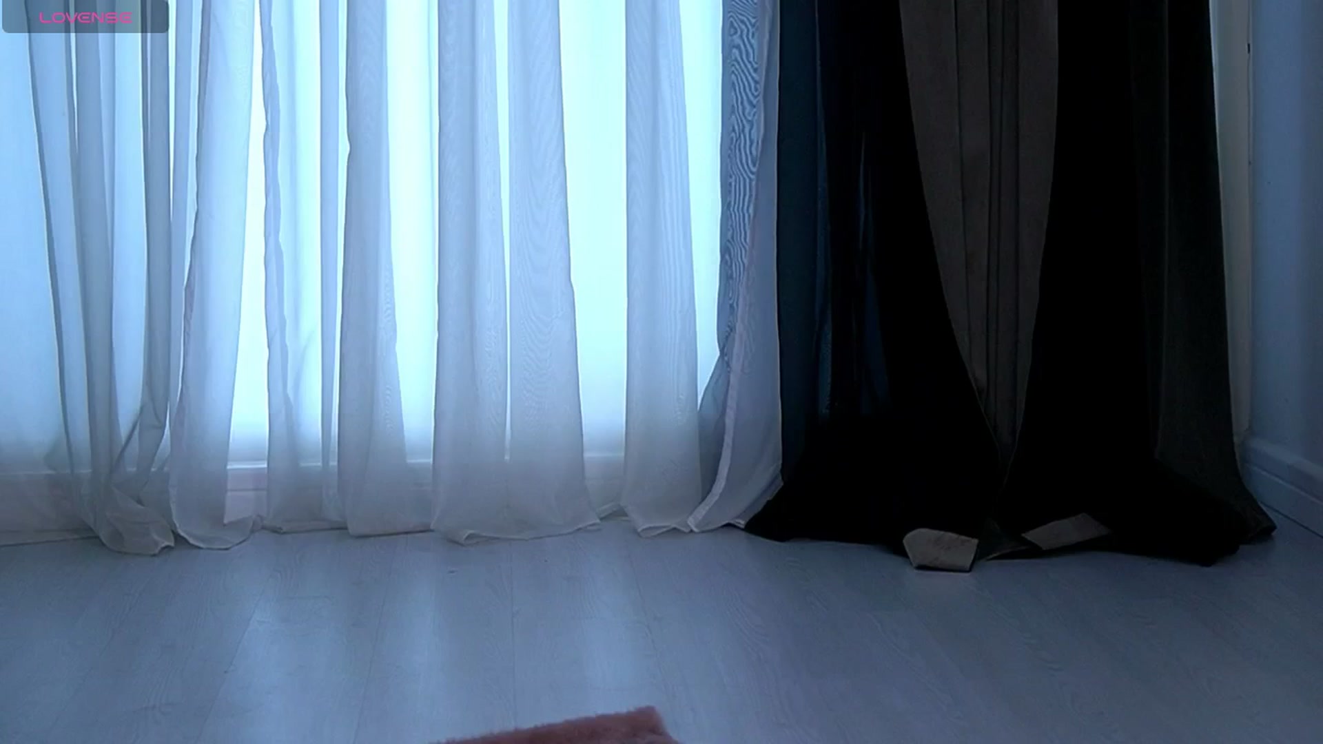 Gallery image thumbnail from EsmeLuv's myfreecams stream on, 08/08/2025, 14:44 image 8 of 20