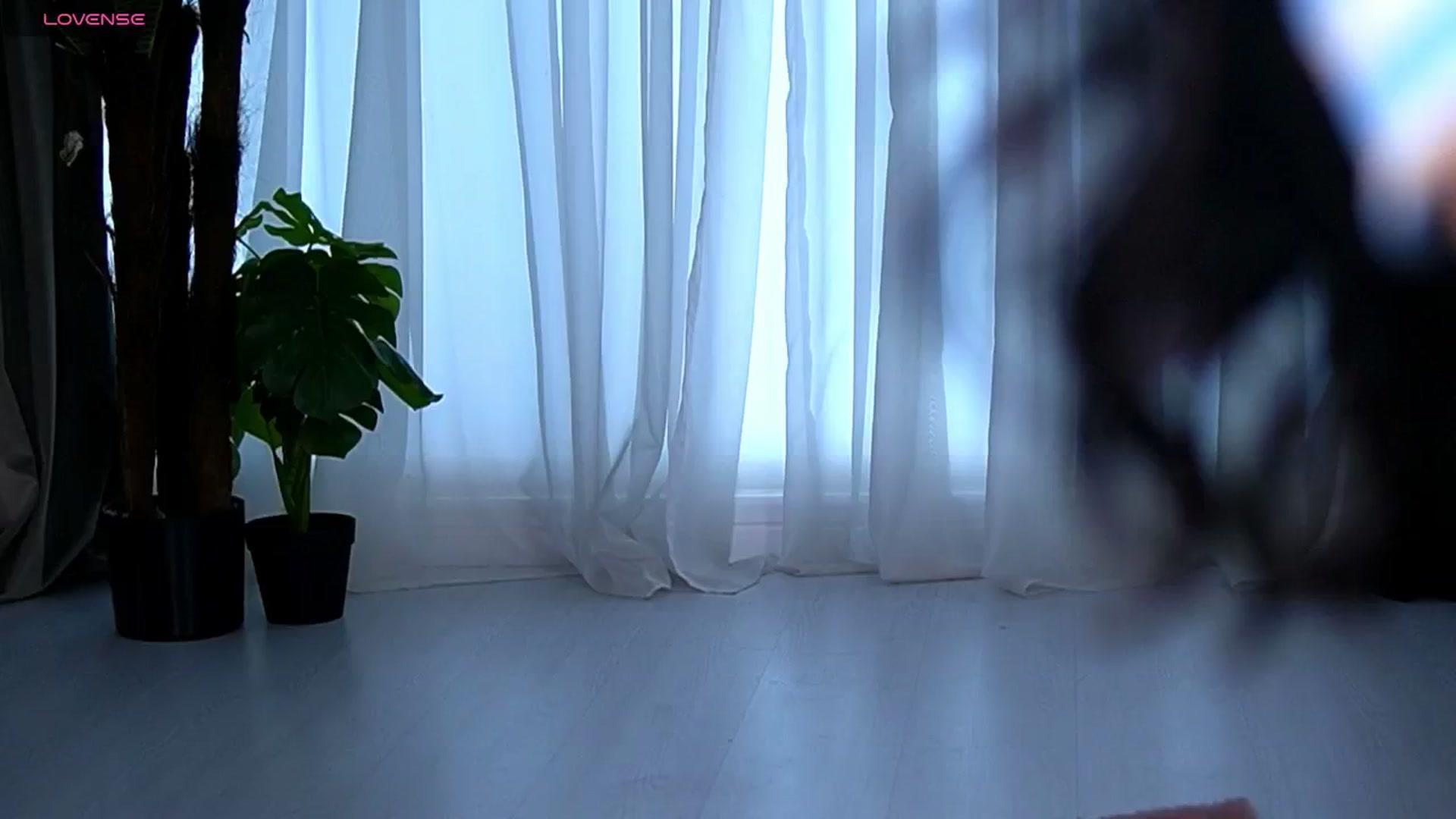 Gallery image thumbnail from EsmeLuv's myfreecams stream on, 08/08/2025, 14:44 image 16 of 20