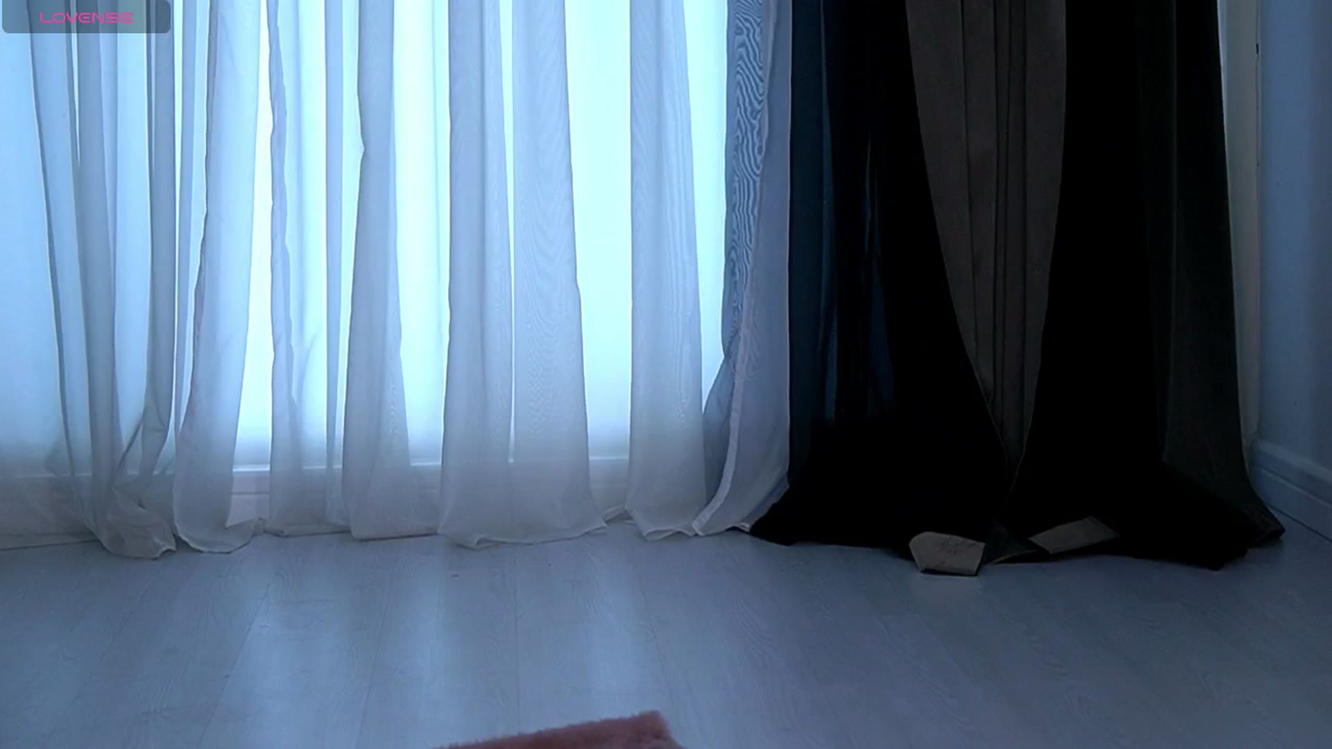 Gallery image thumbnail from EsmeLuv's myfreecams stream on, 08/08/2025, 14:44 image 9 of 20