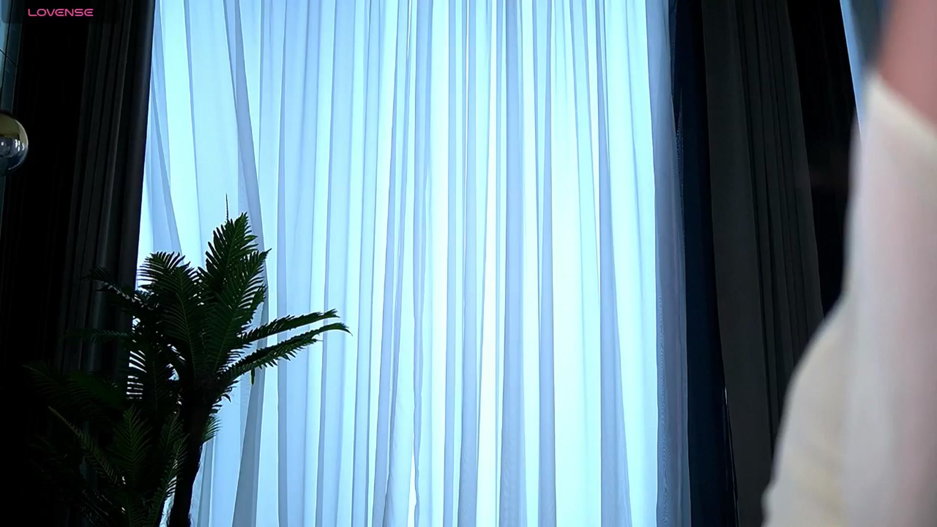 Gallery image thumbnail from EsmeLuv's myfreecams stream on, 08/09/2025, 08:31 image 14 of 20