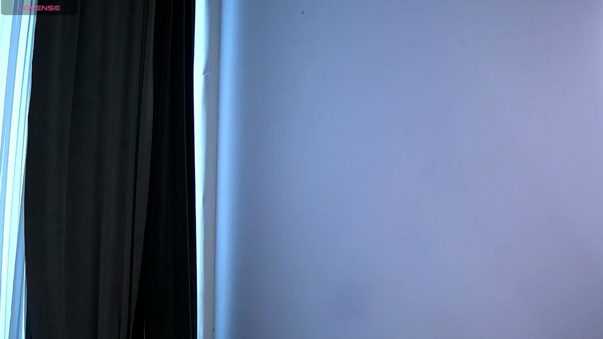 Gallery image thumbnail from EsmeLuv's myfreecams stream on, 08/21/2025, 11:21 image 11 of 20