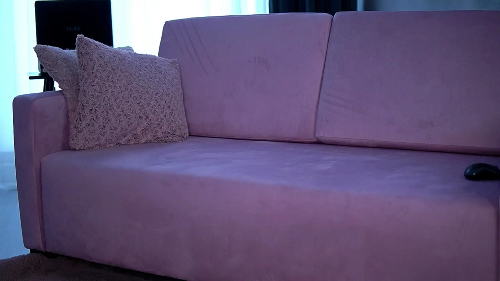 Gallery image thumbnail from EsmeLuv's myfreecams stream on, 10/06/2025, 13:11 image 13 of 20
