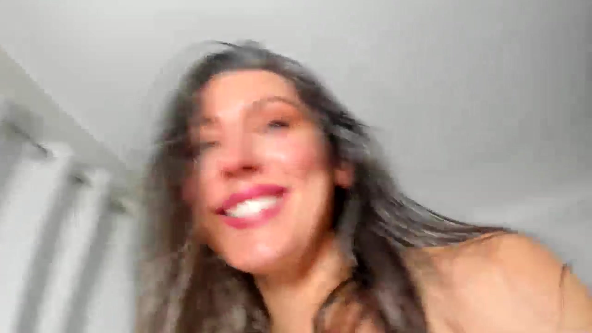 Gallery image thumbnail from Essiac's myfreecams stream on, 01/10/2026, 03:26 image 11 of 20