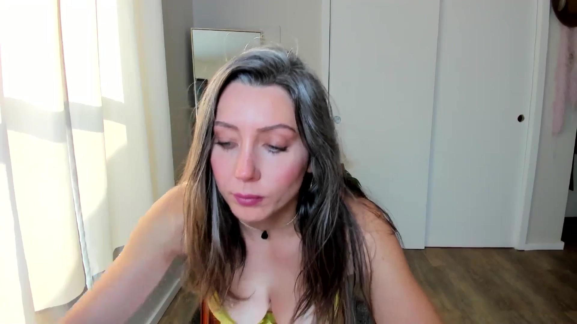Gallery image thumbnail from Essiac's myfreecams stream on, 01/20/2026, 18:56 image 9 of 20