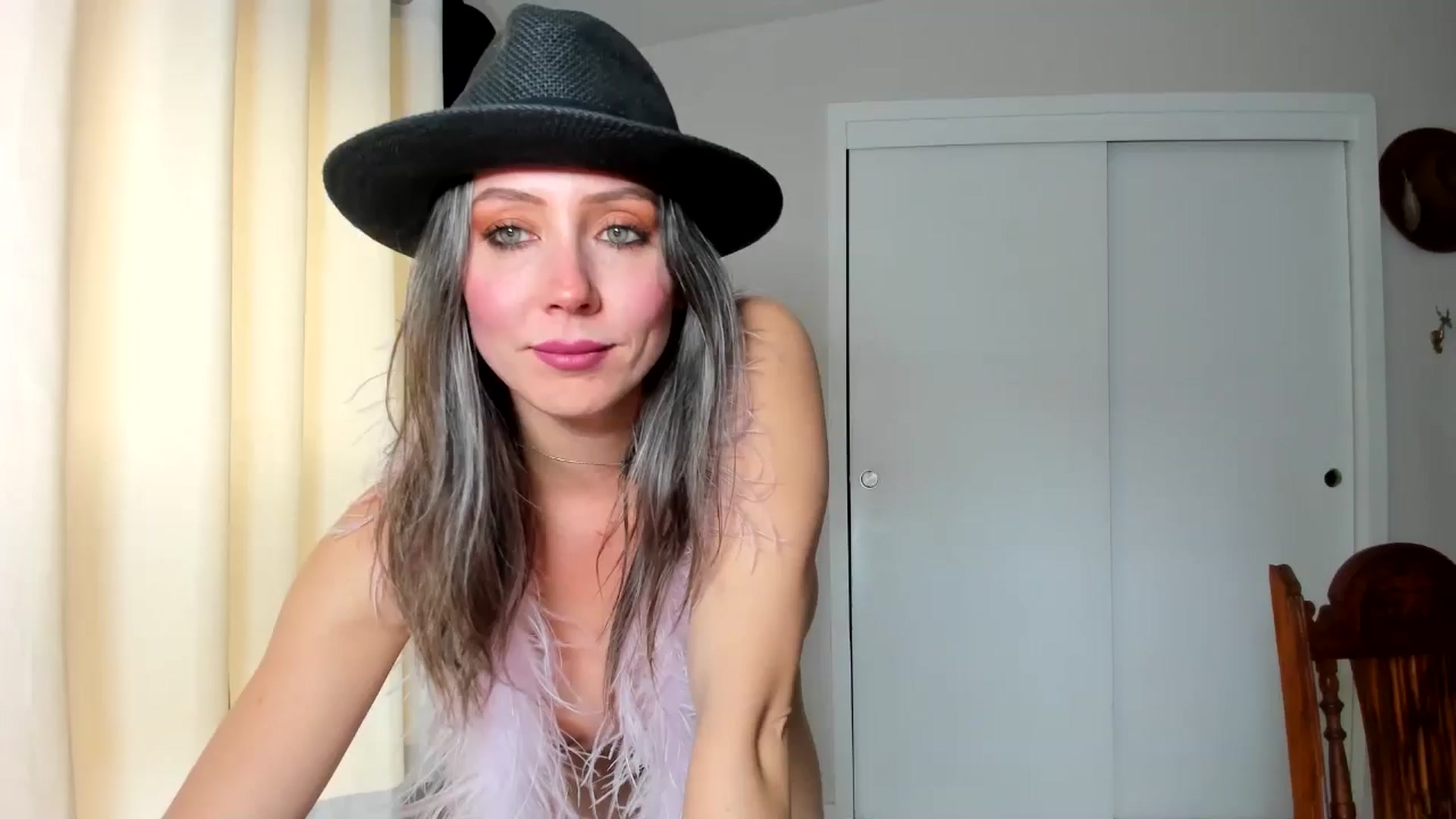 Gallery image thumbnail from Essiac's myfreecams stream on, 01/29/2026, 21:17 image 15 of 20