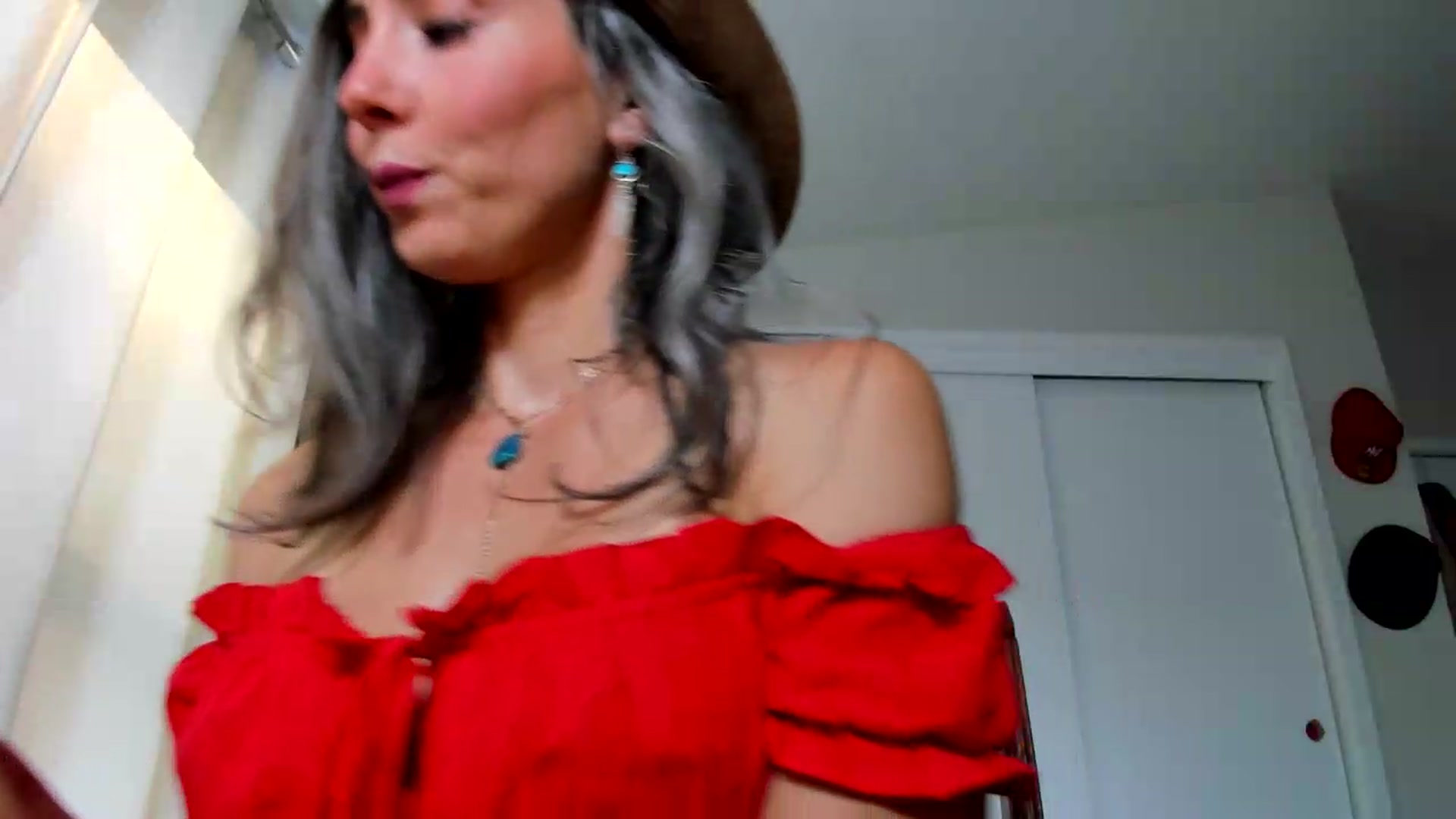 Gallery image thumbnail from Essiac's myfreecams stream on, 06/25/2026, 17:01 image 13 of 20