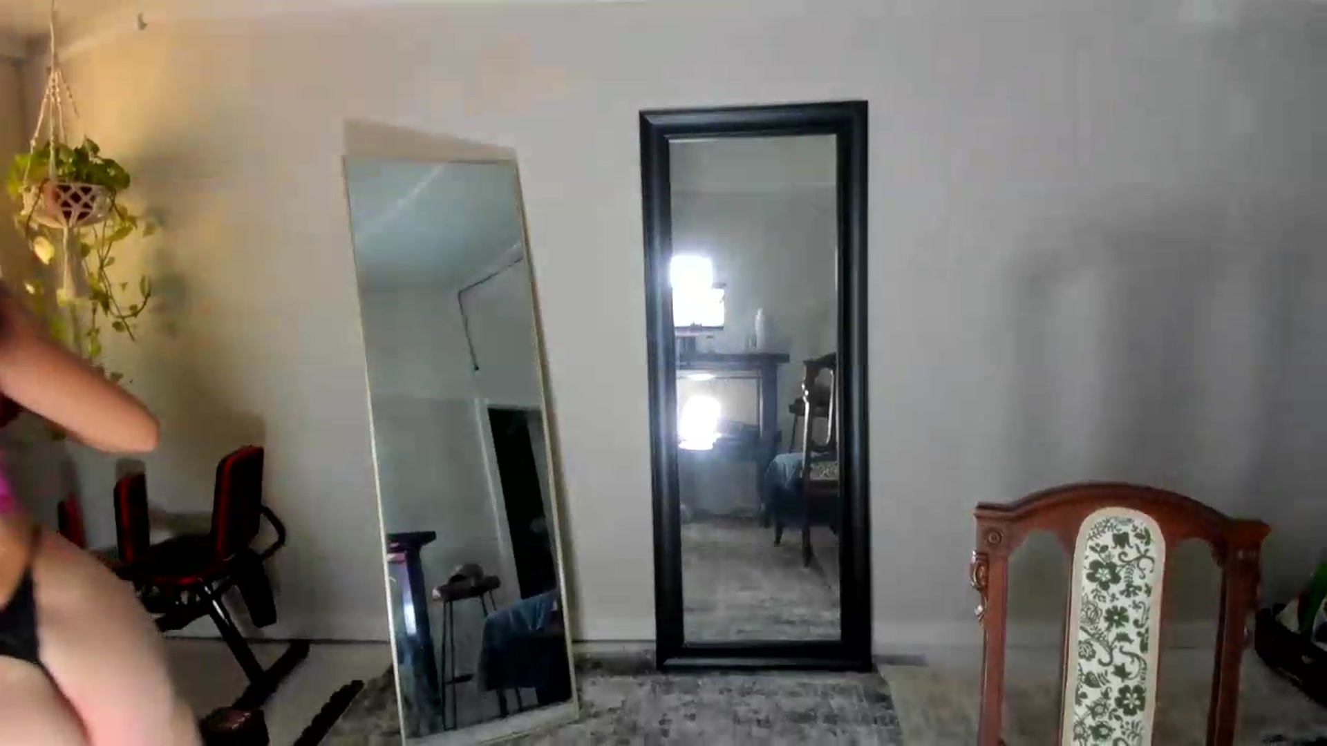 Gallery image thumbnail from Essiac's myfreecams stream on, 08/26/2026, 21:49 image 5 of 20