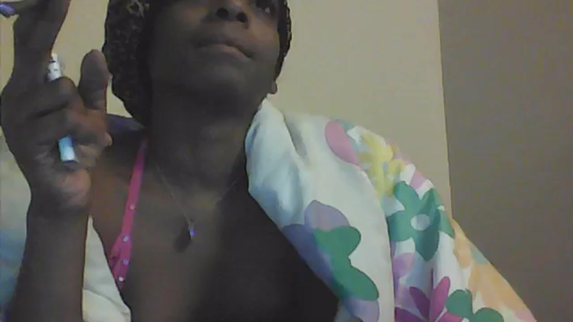Gallery image thumbnail from EssieM's myfreecams stream on, 12/31/2025, 14:48 image 5 of 20