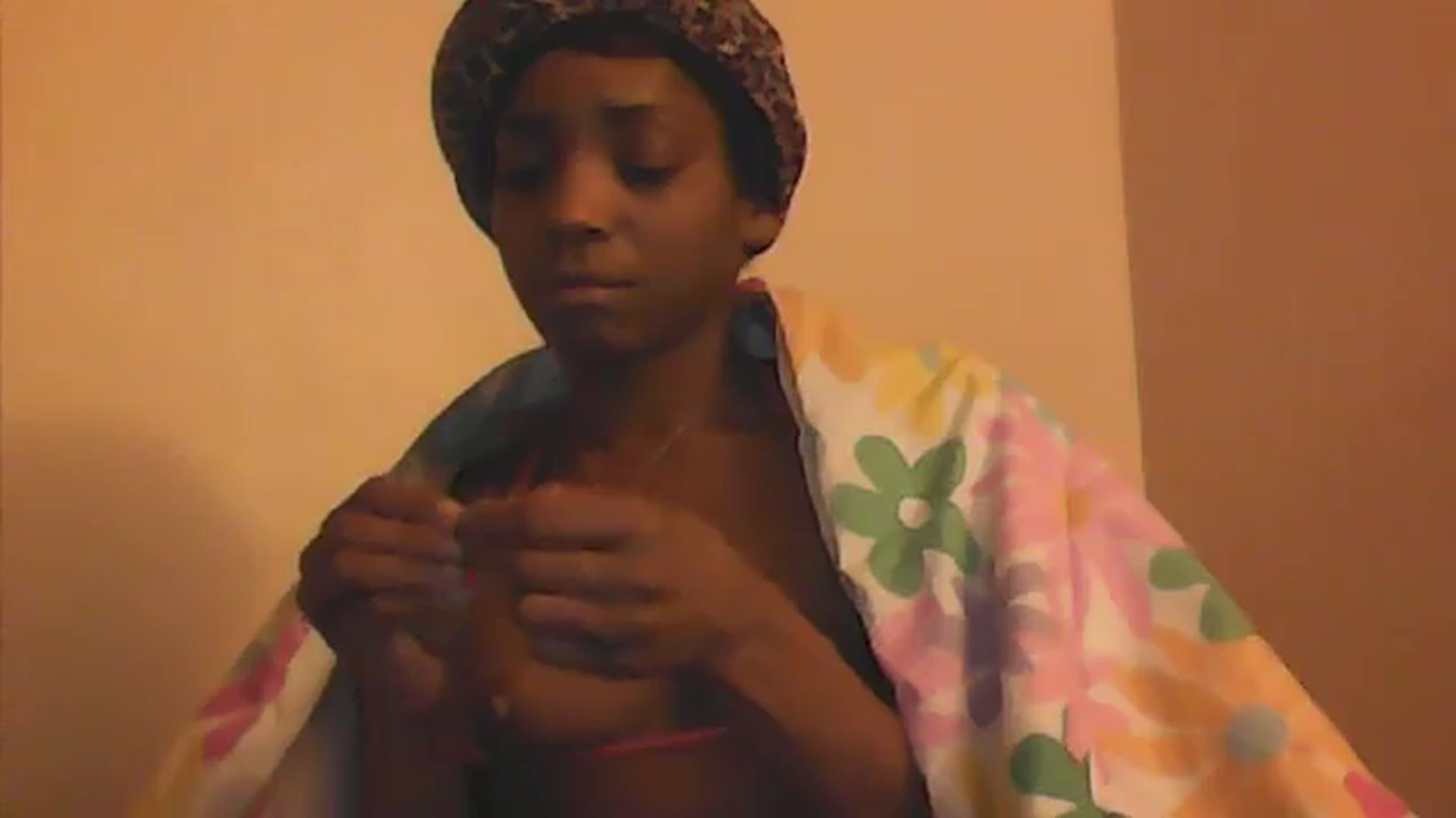 Gallery image thumbnail from EssieM's myfreecams stream on, 12/31/2025, 14:48 image 4 of 20