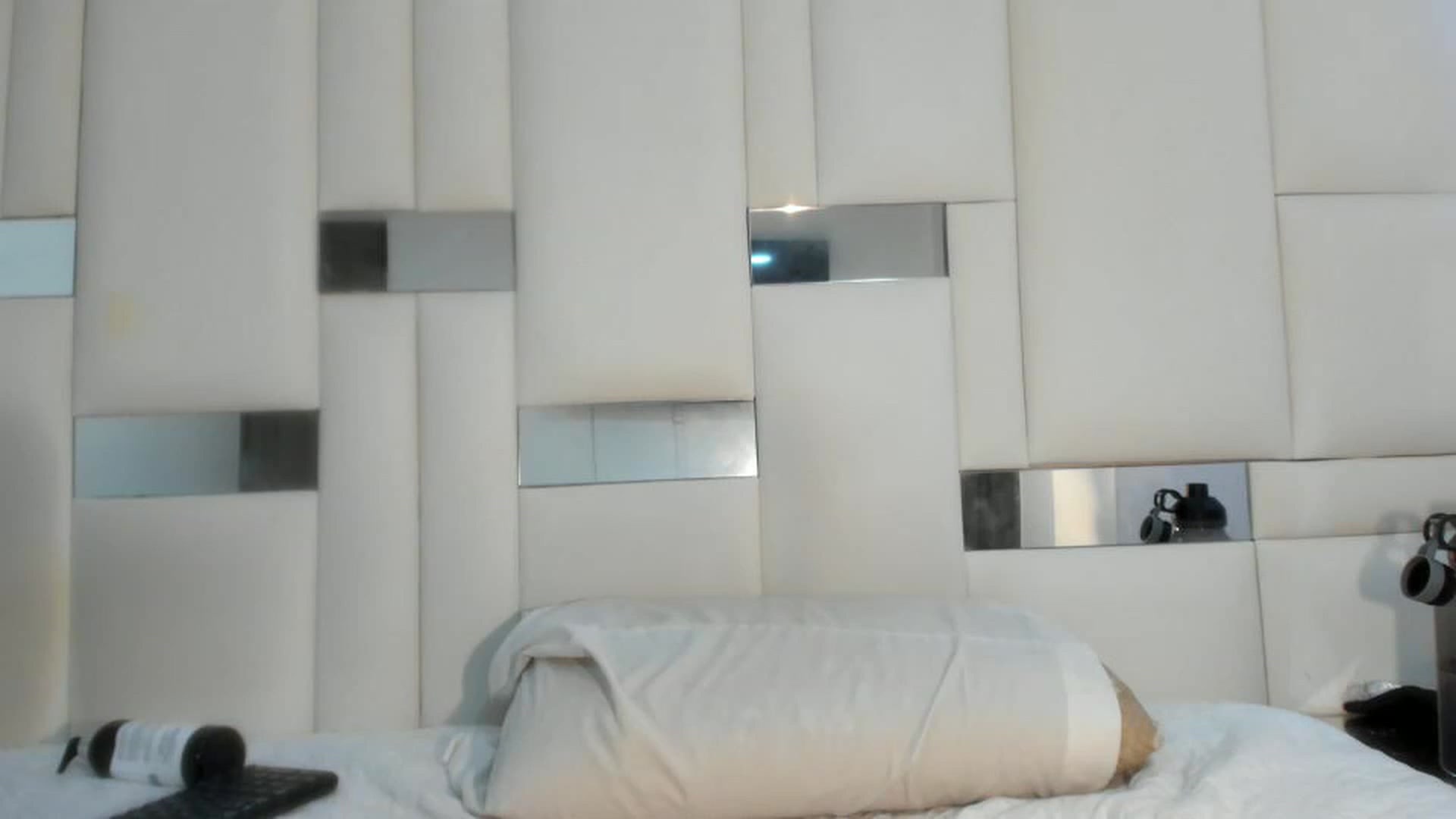 Gallery image thumbnail from Estefa_cooper's myfreecams stream on, 06/28/2023, 09:12 image 4 of 20
