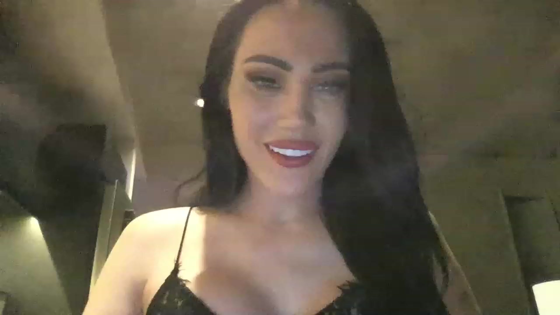 Gallery image thumbnail from EstelleVue's myfreecams stream on, 01/03/2023, 03:05 image 12 of 20
