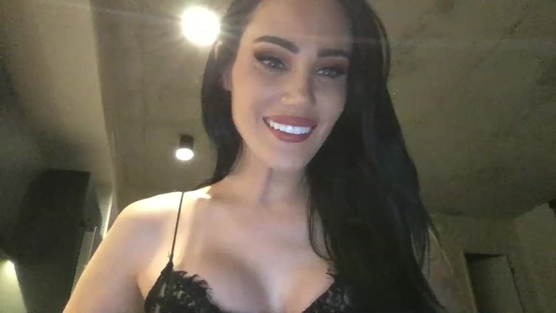 Gallery image thumbnail from EstelleVue's myfreecams stream on, 01/03/2023, 03:05 image 6 of 20
