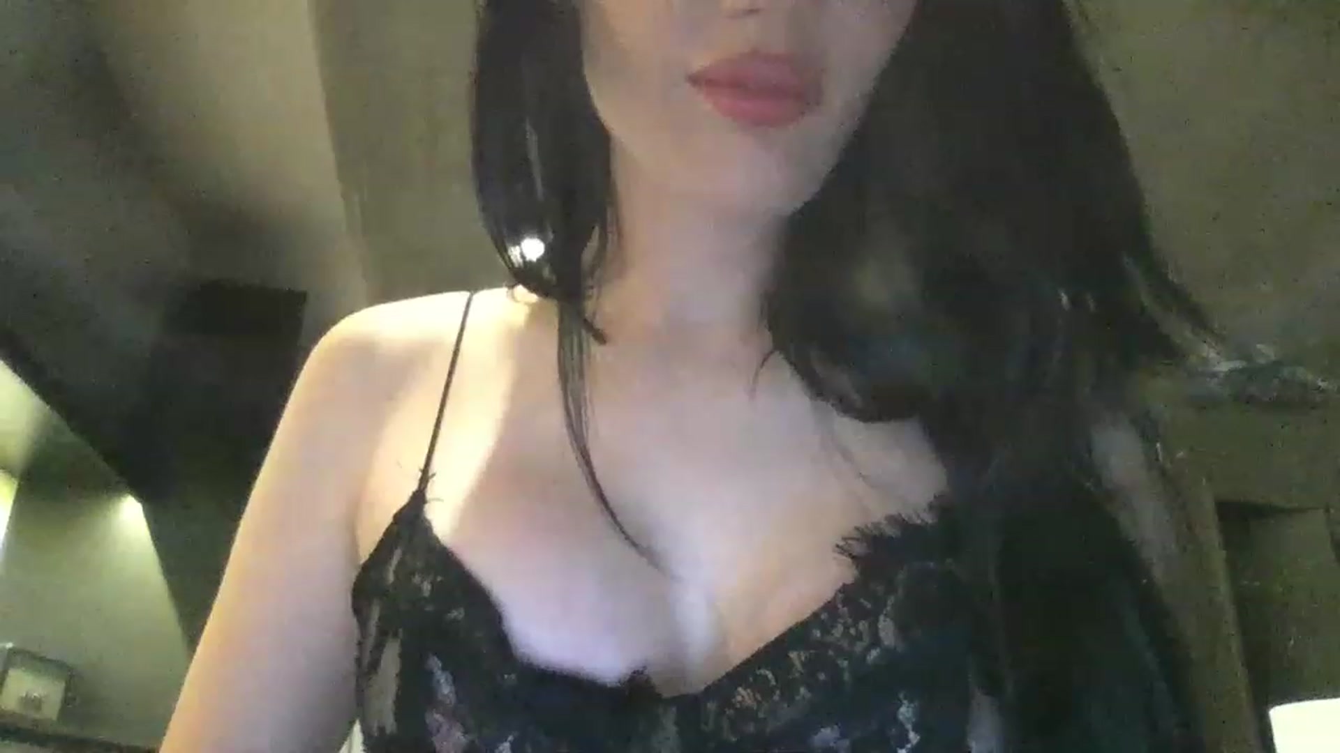Gallery image thumbnail from EstelleVue's myfreecams stream on, 01/03/2023, 03:05 image 20 of 20