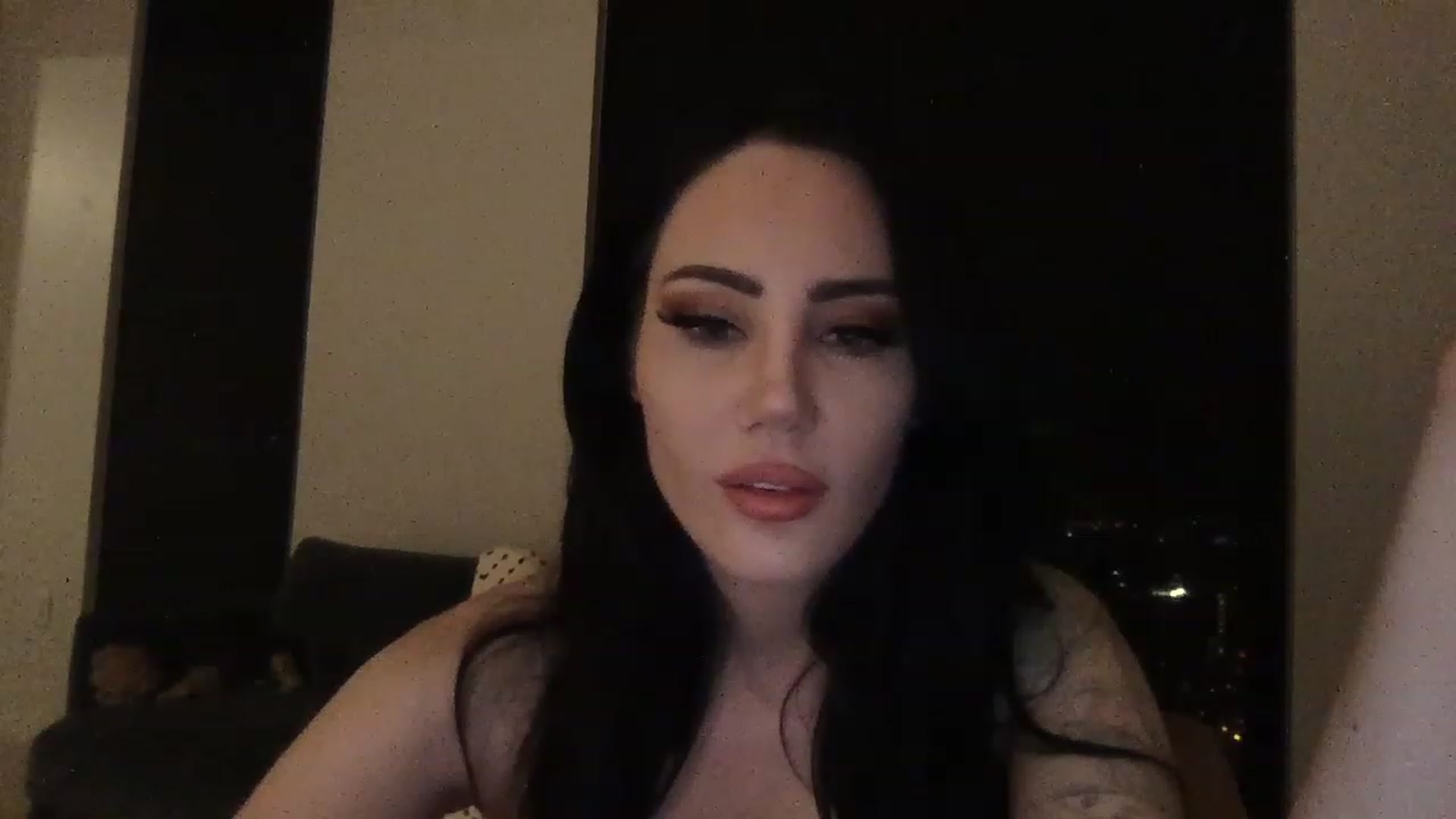 Gallery image thumbnail from EstelleVue's myfreecams stream on, 01/14/2023, 04:26 image 1 of 20