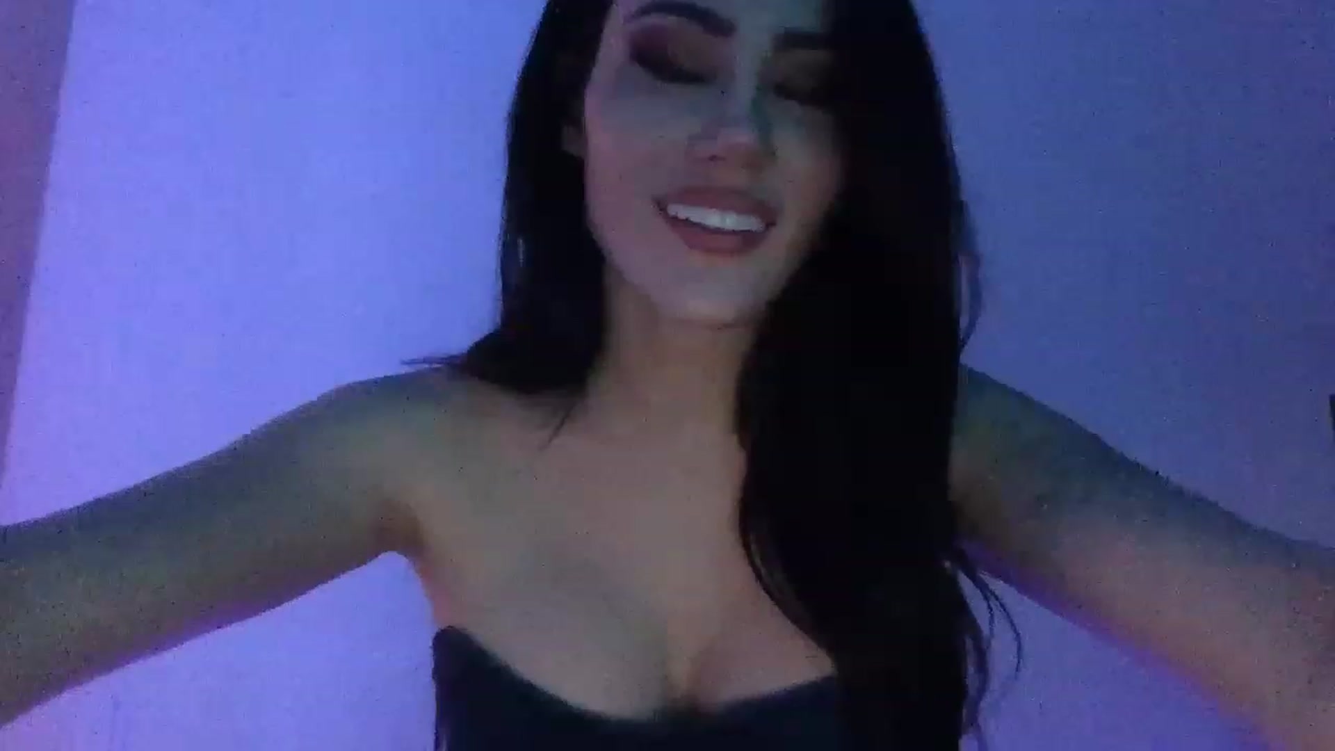 Gallery image thumbnail from EstelleVue's myfreecams stream on, 01/14/2023, 04:26 image 14 of 20