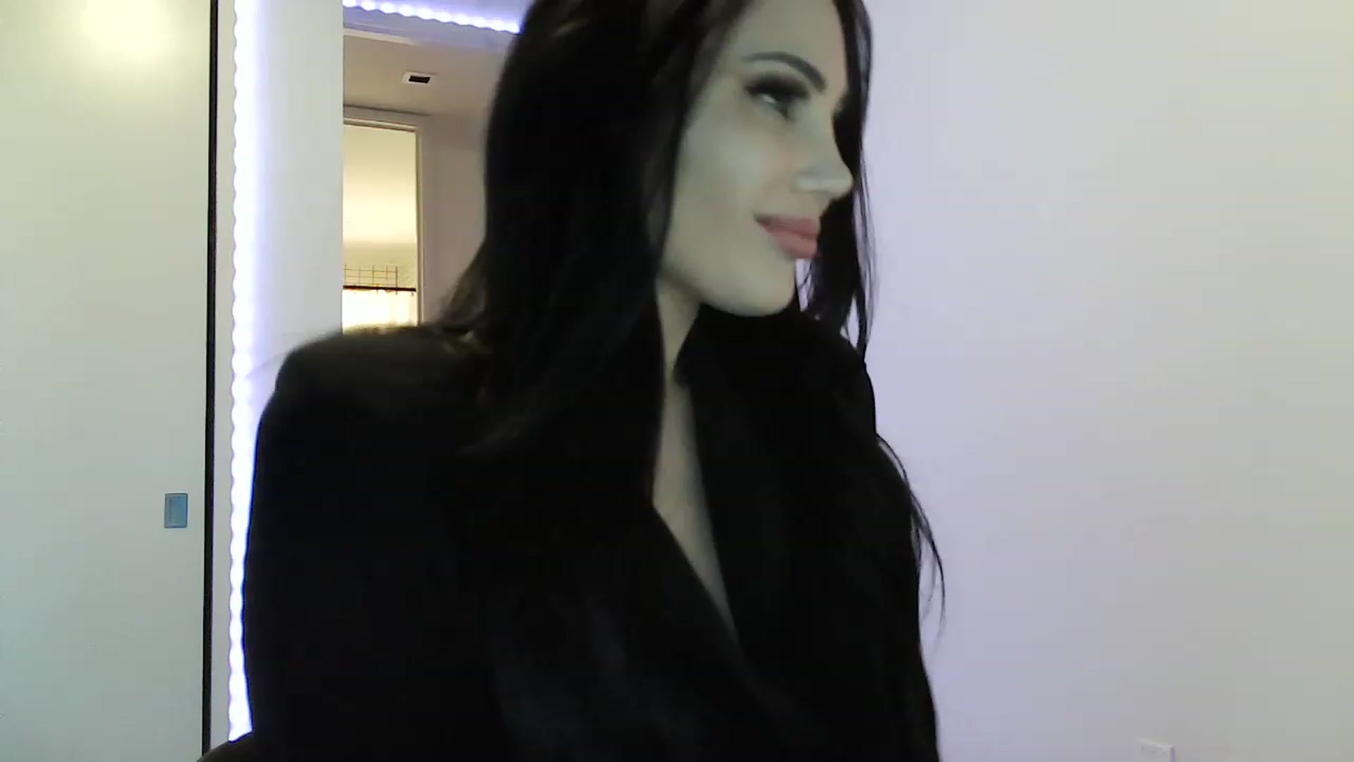 Gallery image thumbnail from EstelleVue's myfreecams stream on, 01/15/2023, 04:23 image 9 of 20