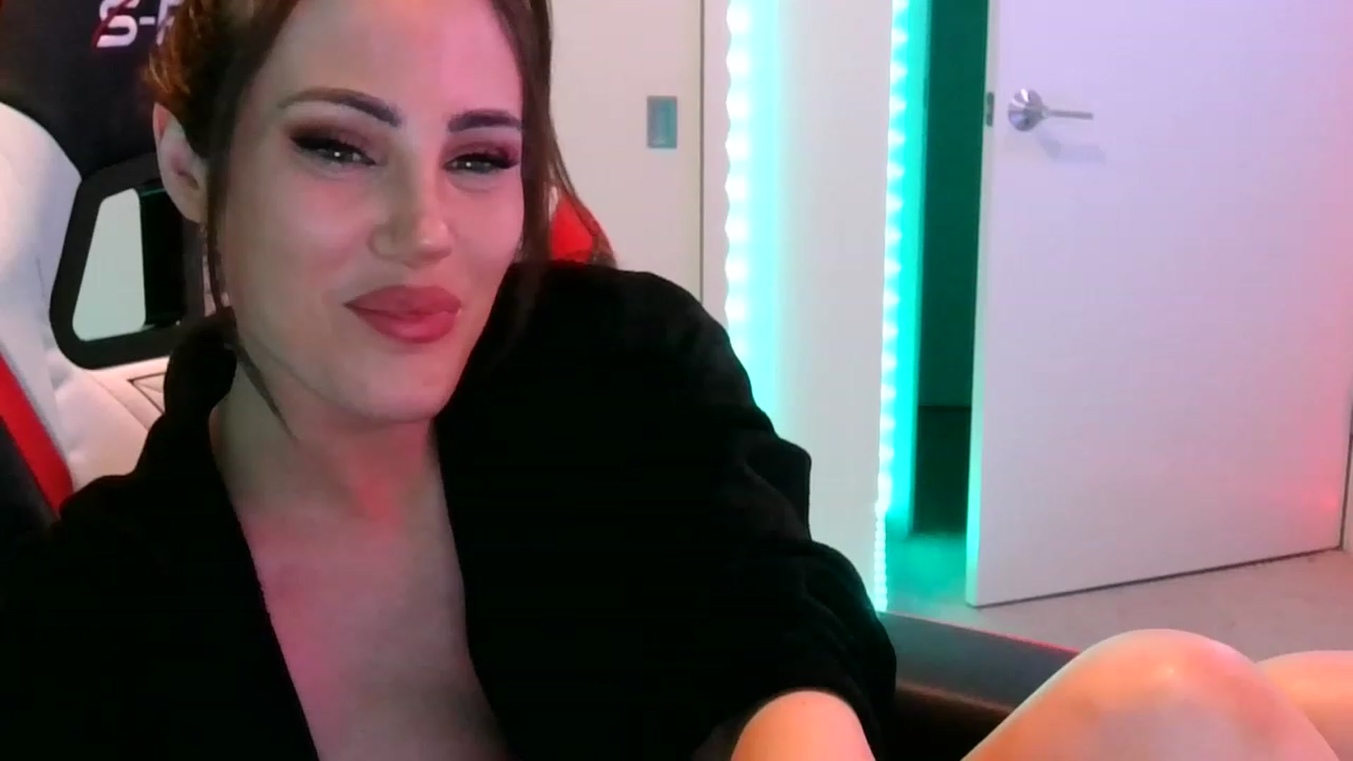 Gallery image thumbnail from EstelleVue's myfreecams stream on, 03/07/2023, 05:23 image 7 of 20