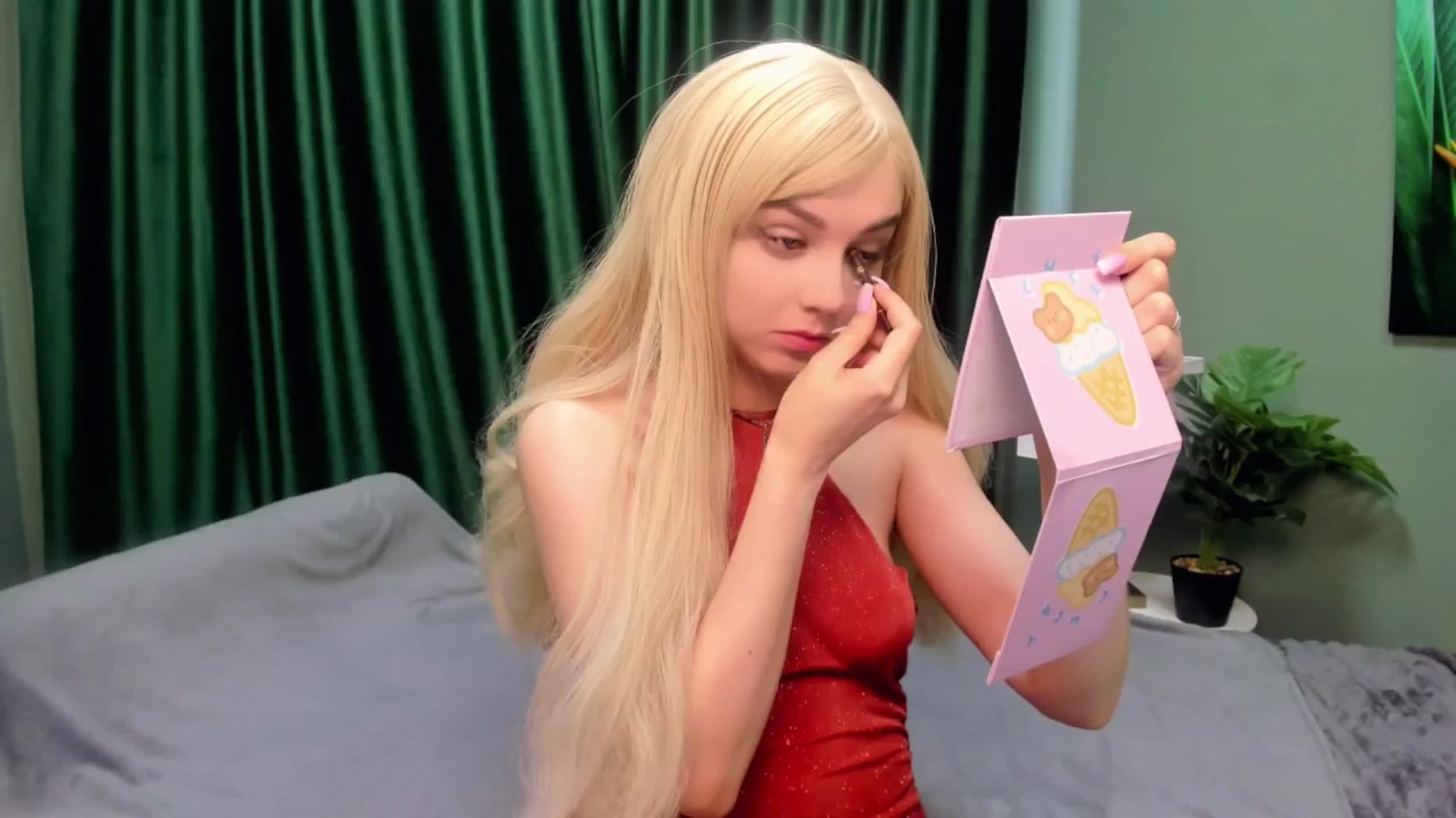Gallery image thumbnail from EsterCandy's myfreecams stream on, 06/15/2025, 10:50 image 1 of 20