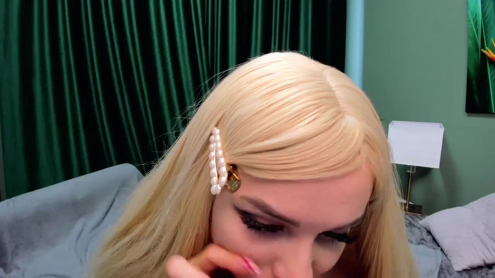 Gallery image thumbnail from EsterCandy's myfreecams stream on, 07/13/2025, 12:44 image 6 of 20