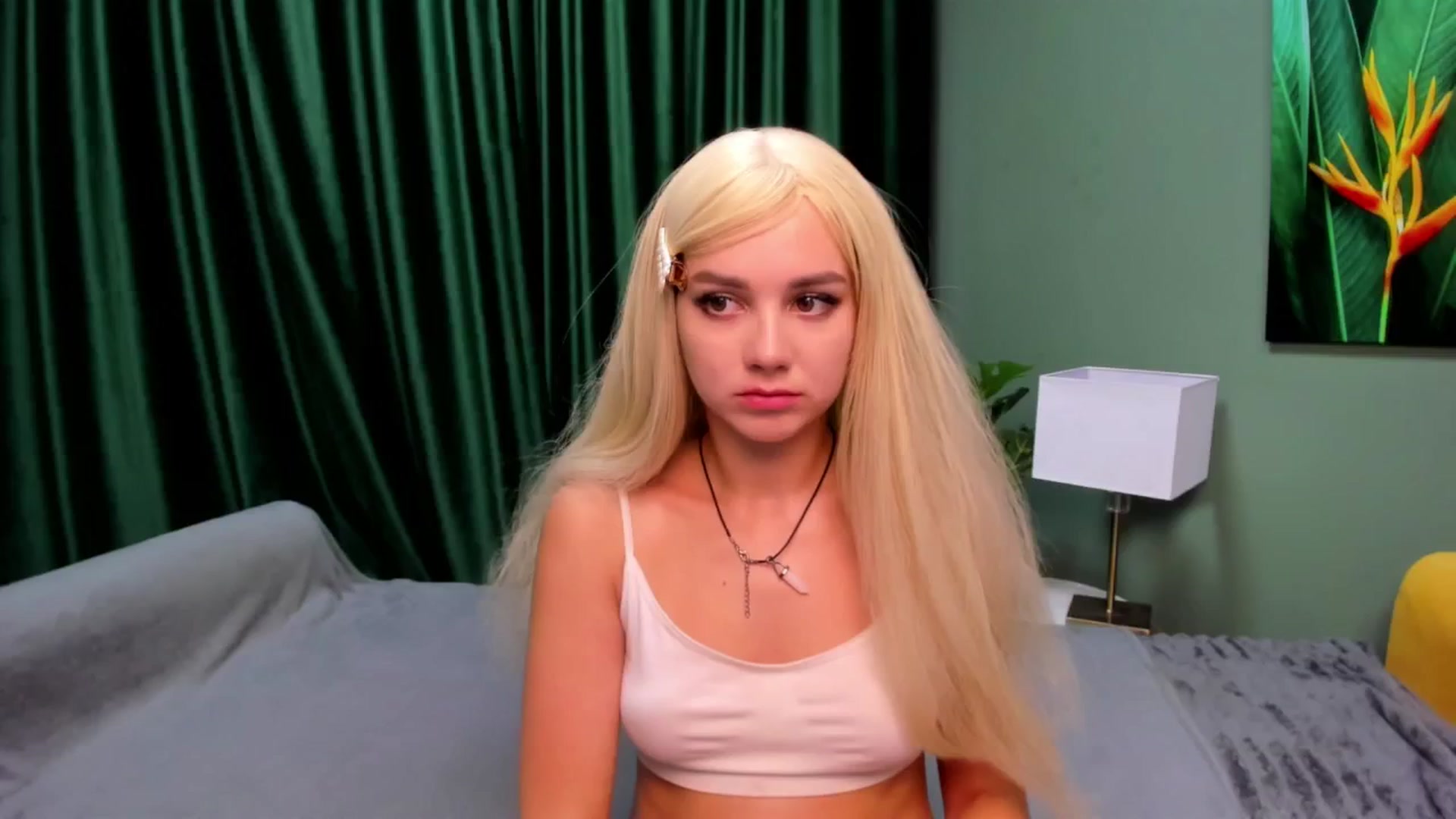 Gallery image thumbnail from EsterCandy's myfreecams stream on, 07/28/2025, 17:52 image 10 of 20