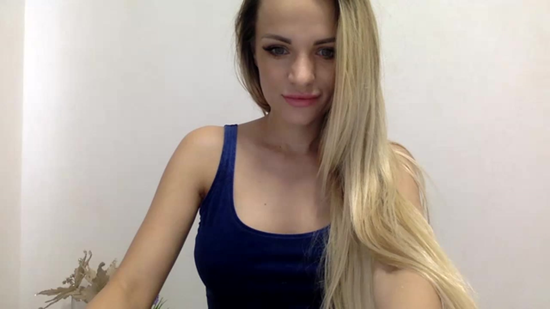 Gallery image thumbnail from Estie_Kay's myfreecams stream on, 07/09/2023, 12:07 image 11 of 20