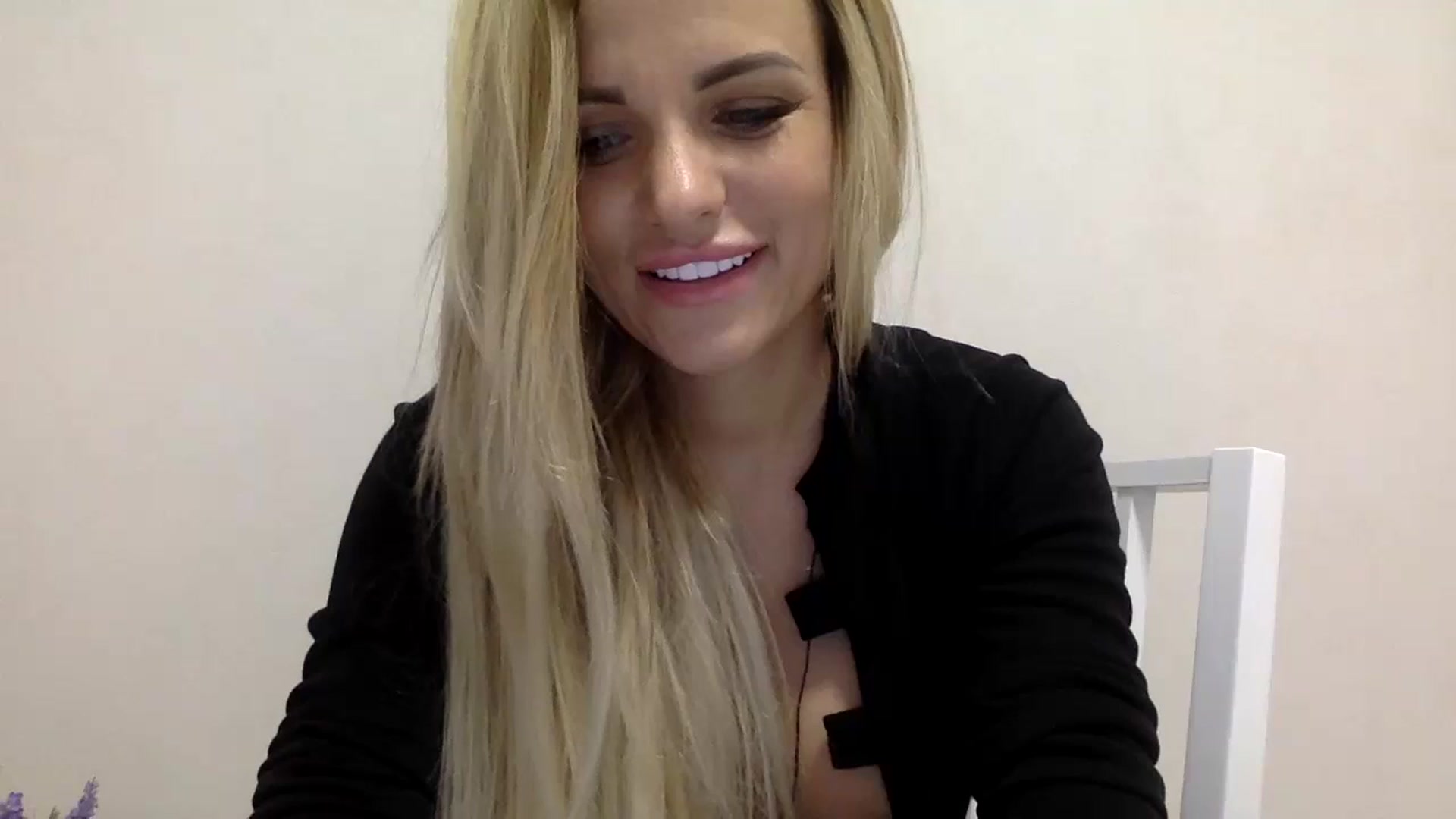 Gallery image thumbnail from Estie_Kay's myfreecams stream on, 07/14/2023, 15:13 image 11 of 20